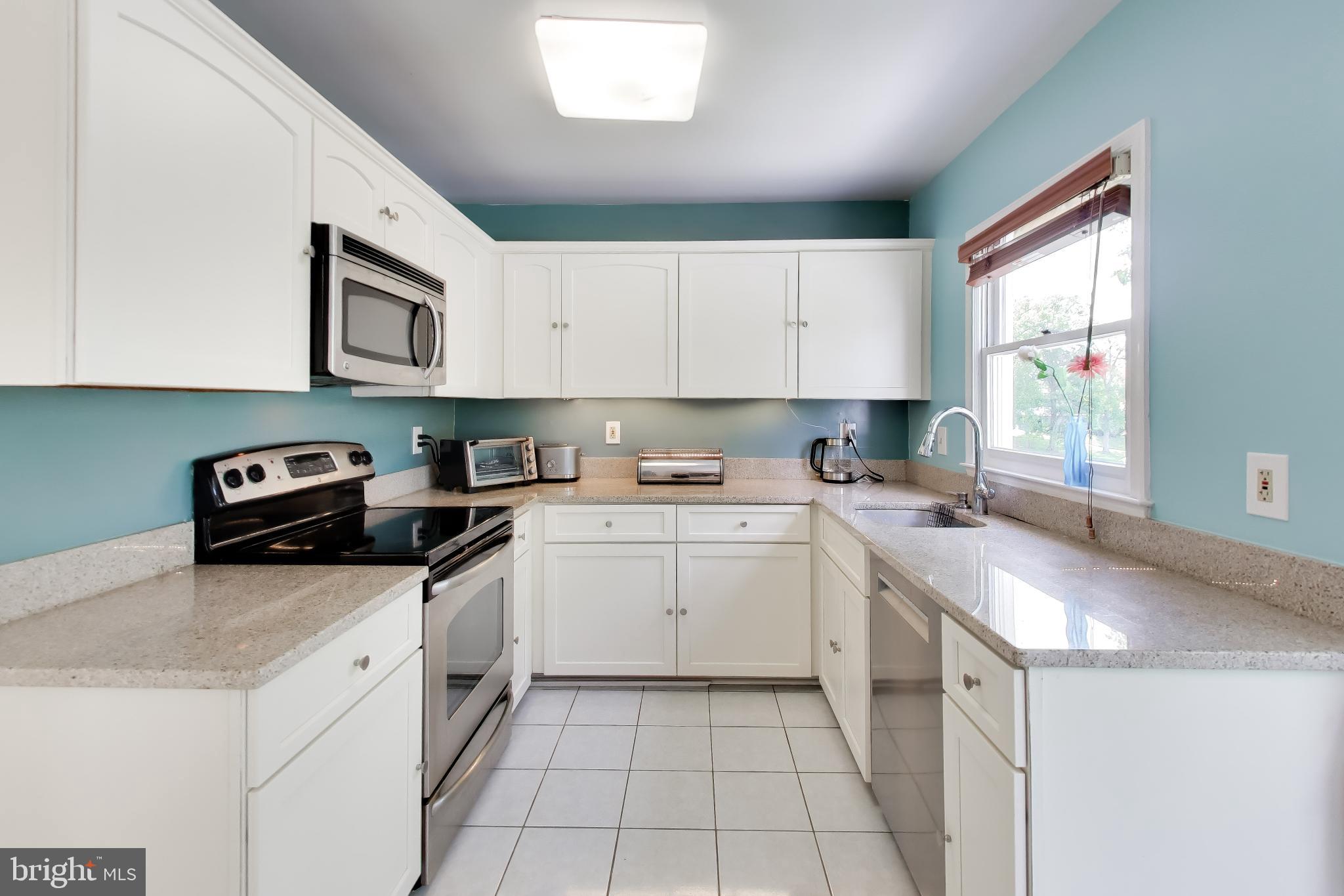 LONGMEAD - Residential