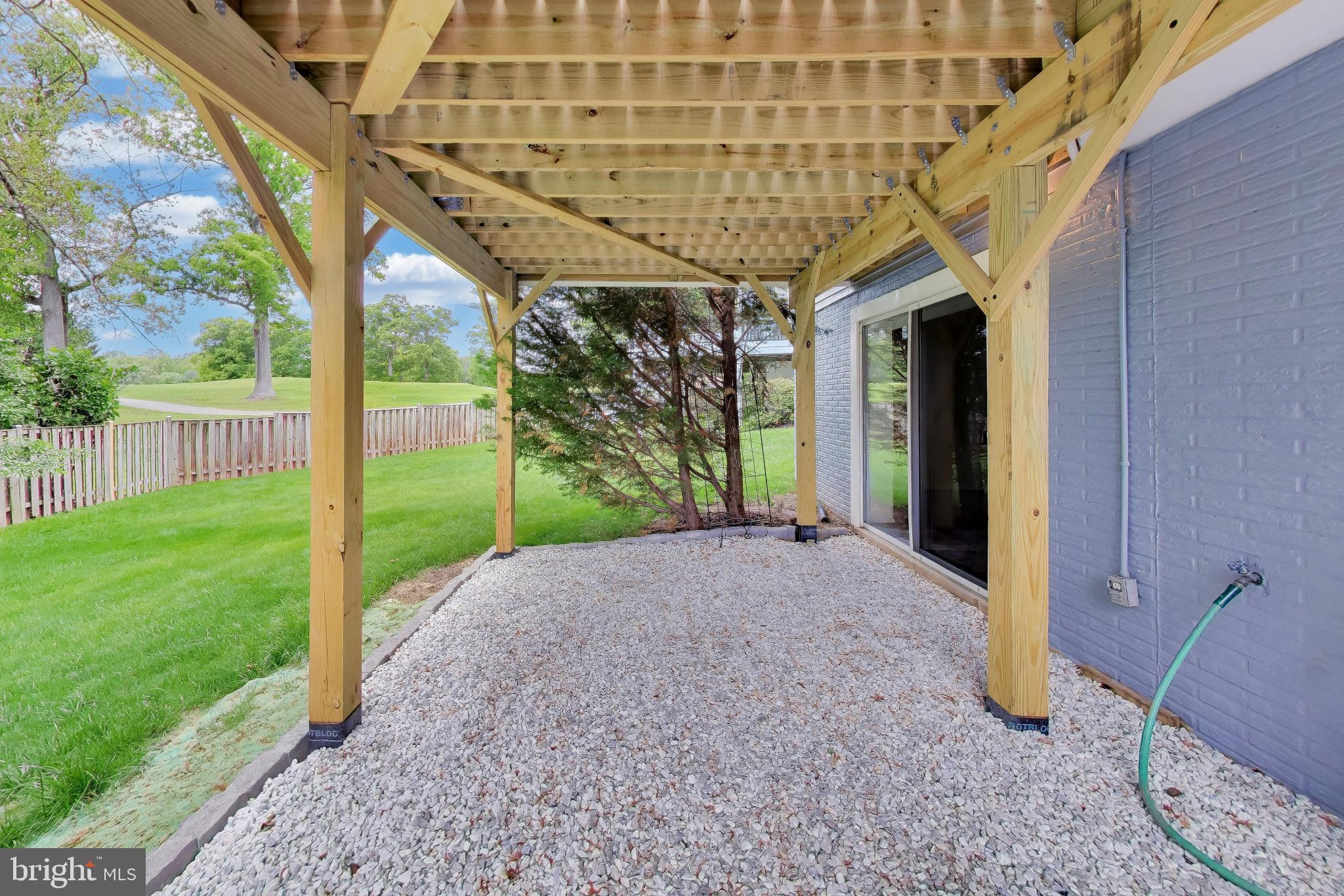 LONGMEAD - Residential