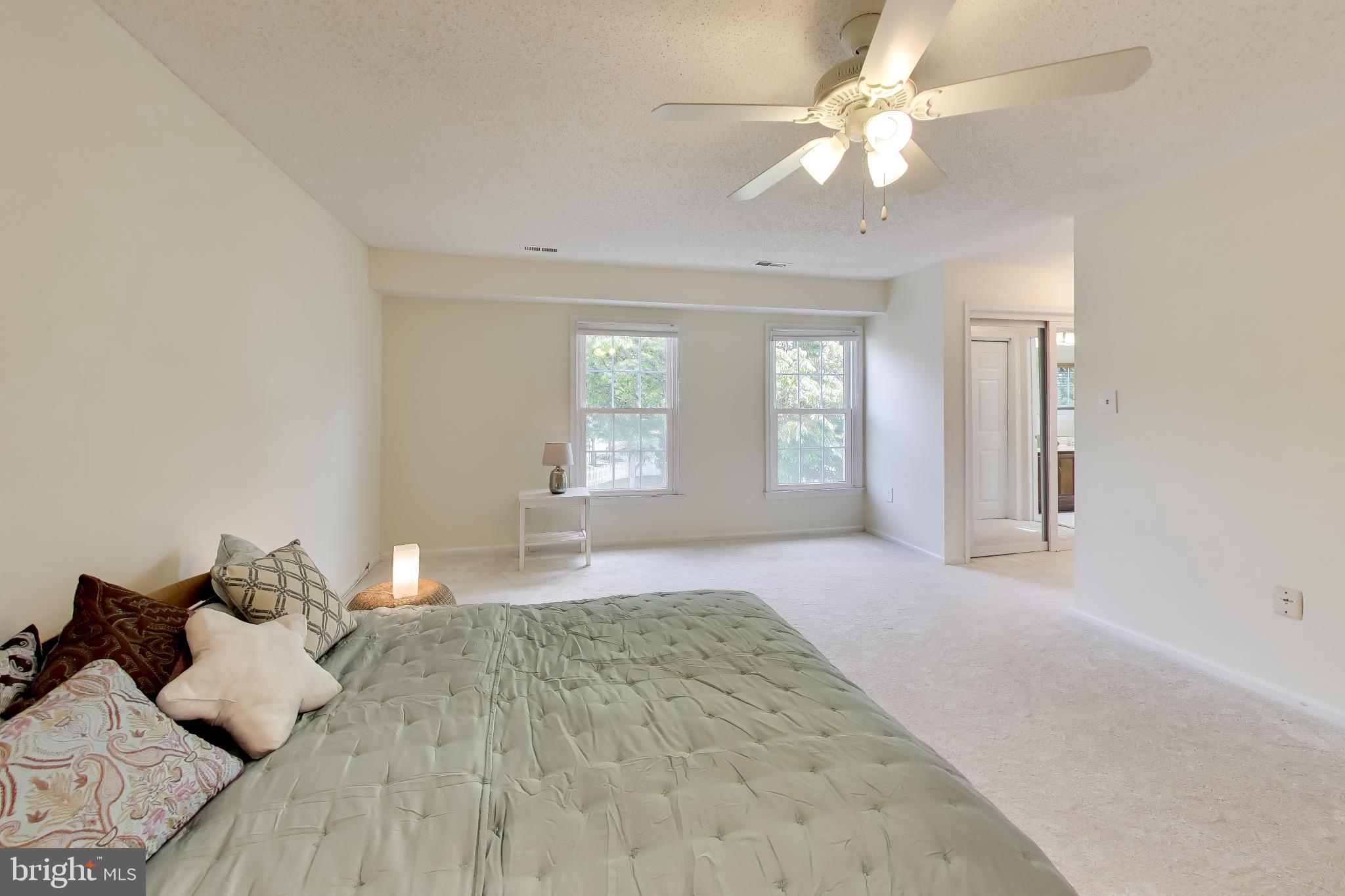 LONGMEAD - Residential