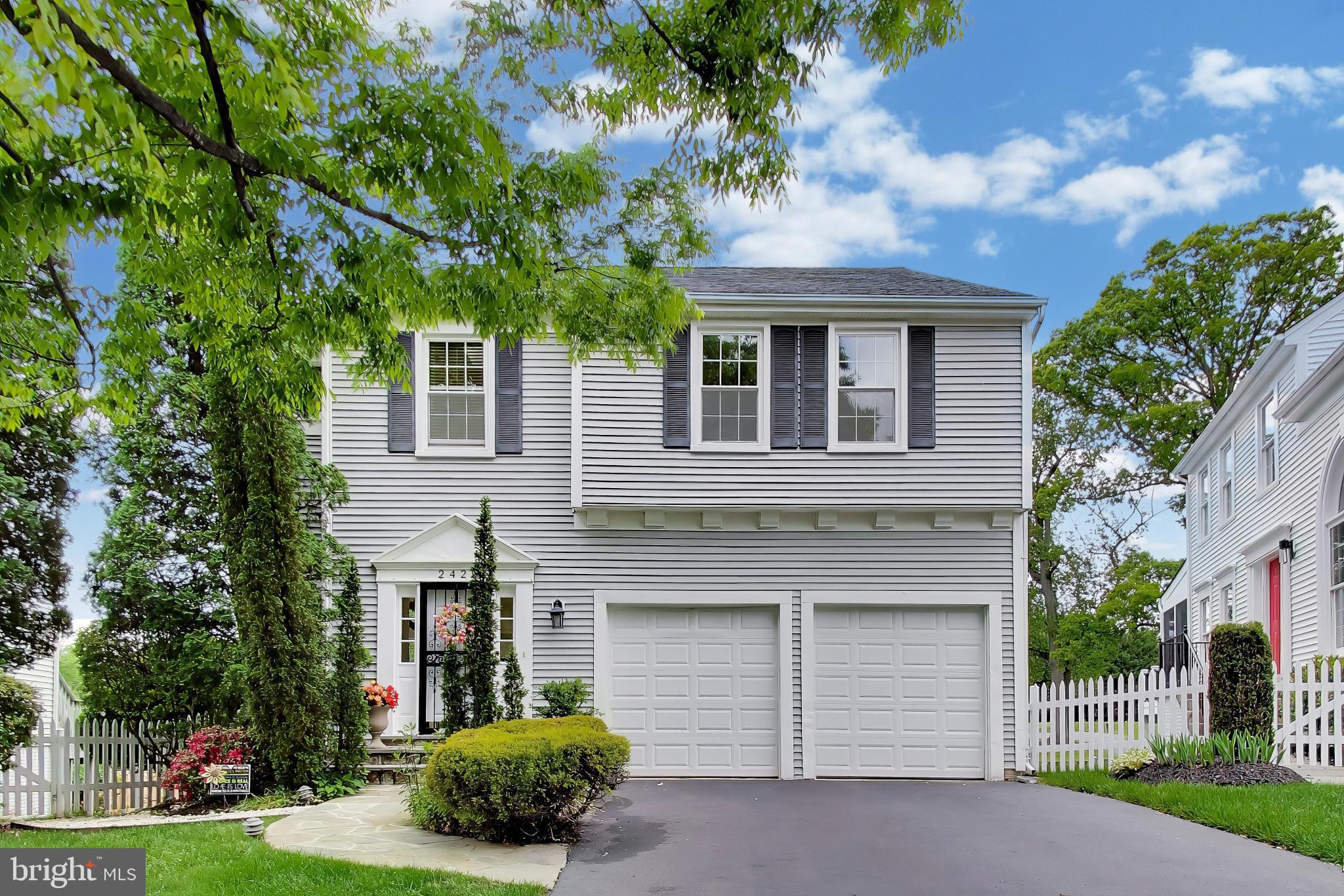 LONGMEAD - Residential
