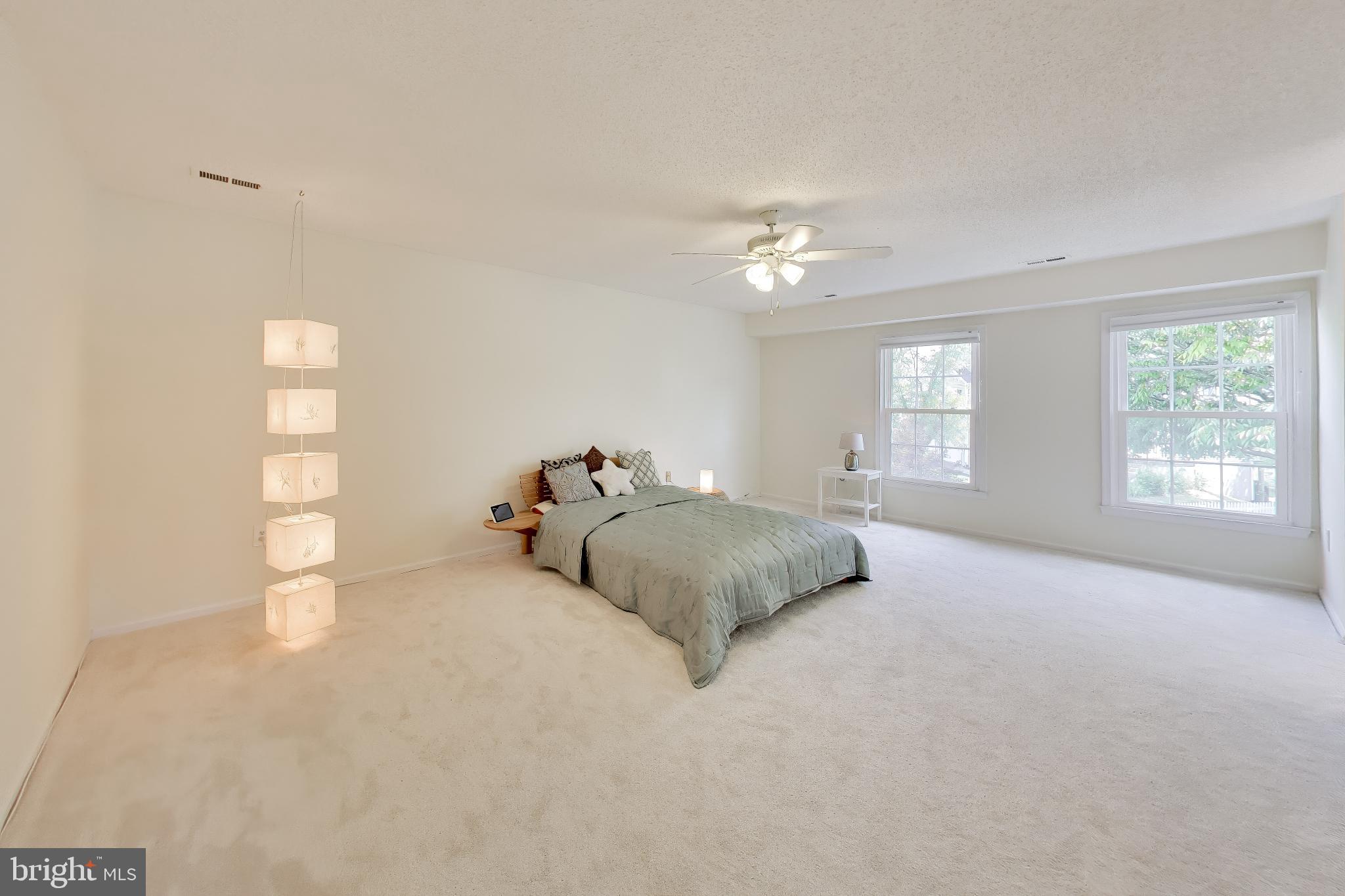 LONGMEAD - Residential