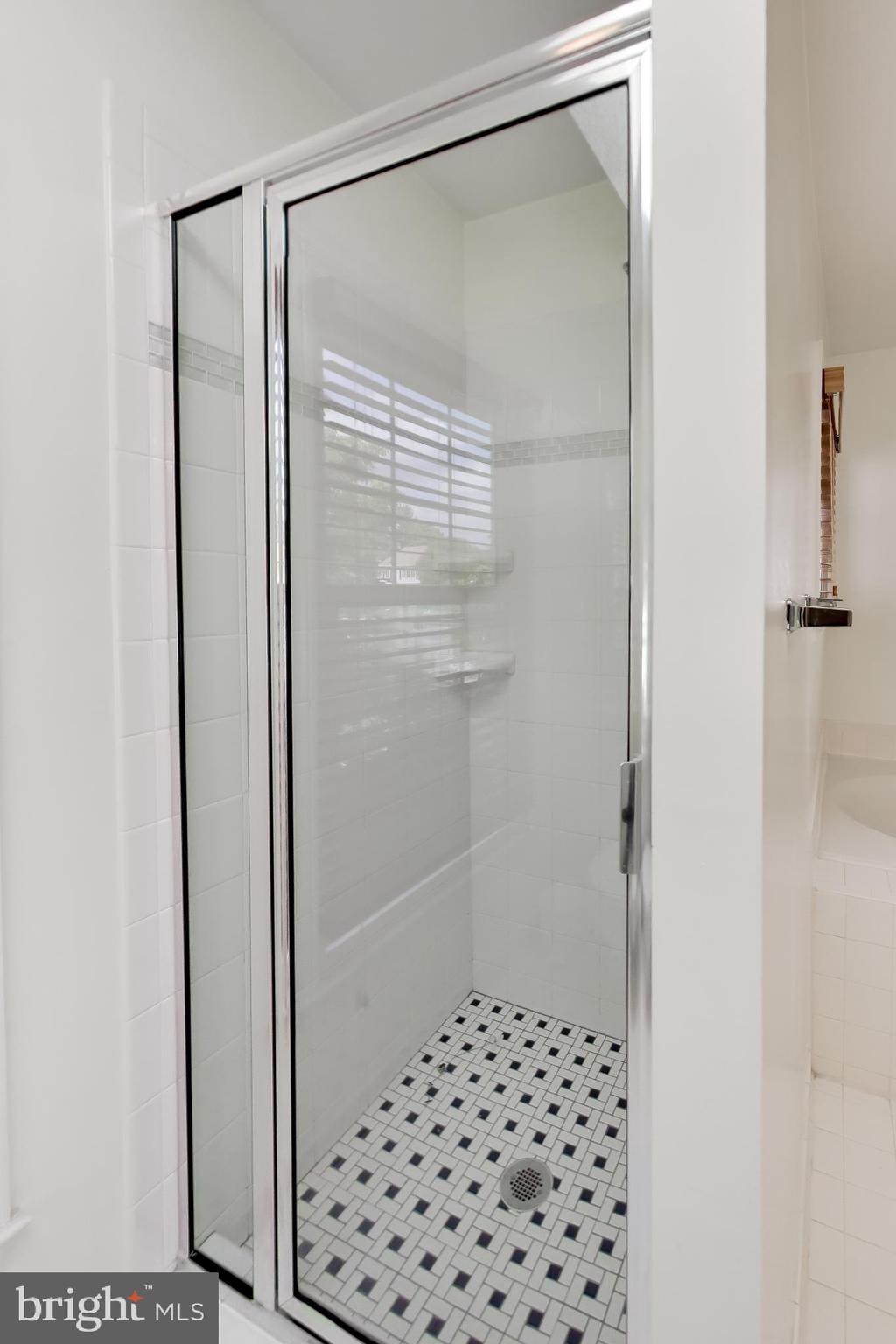 LONGMEAD - Residential