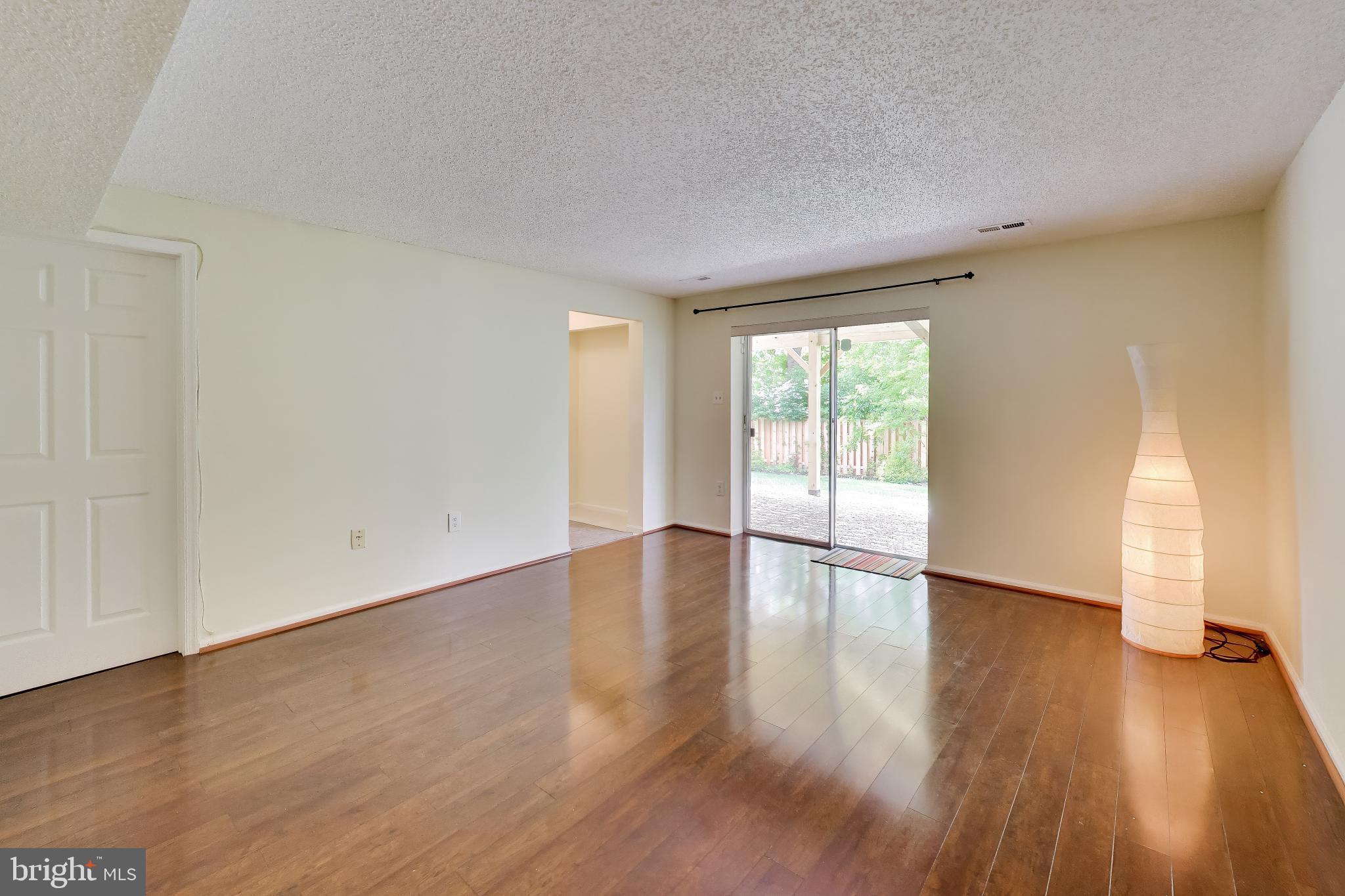 LONGMEAD - Residential