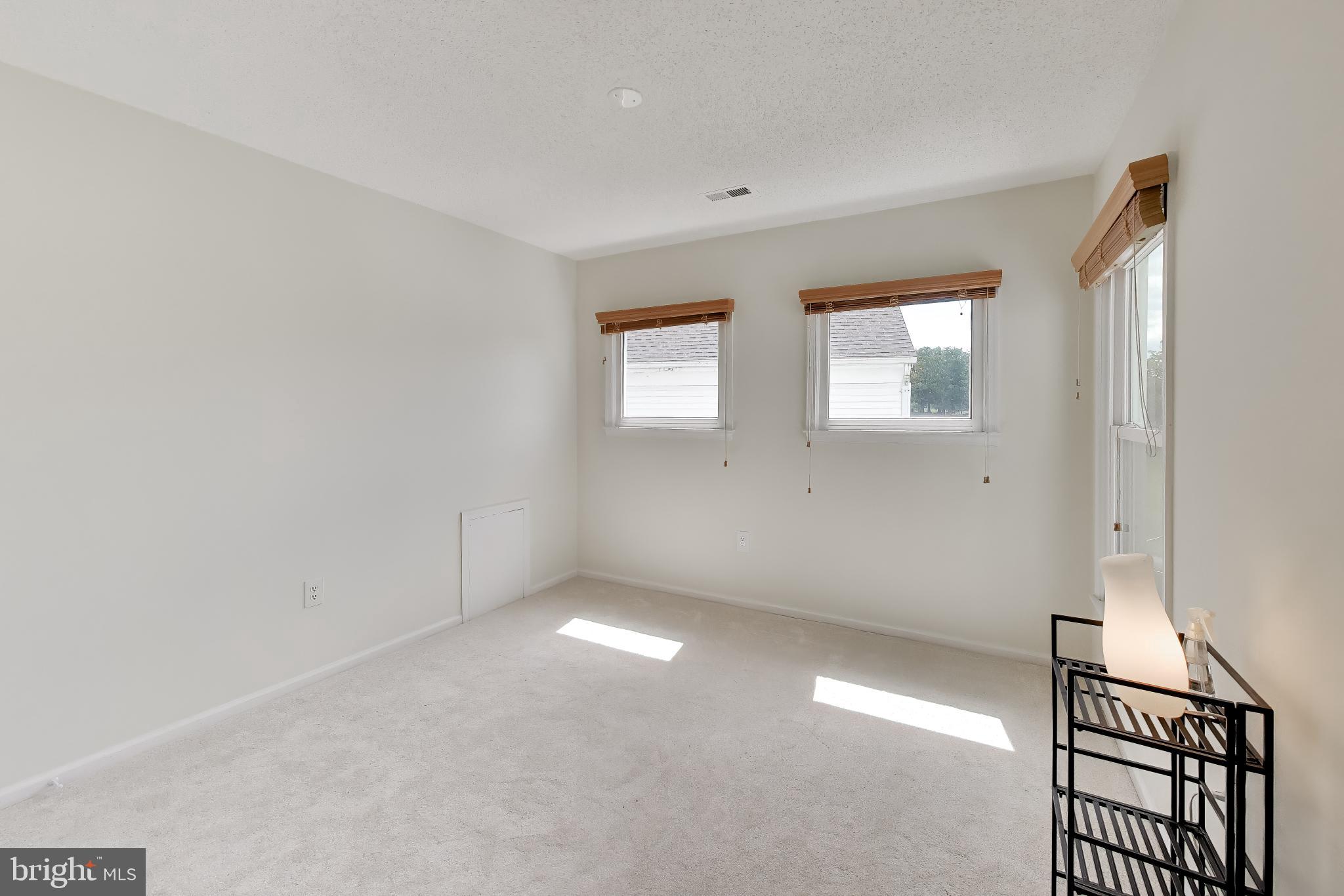 LONGMEAD - Residential