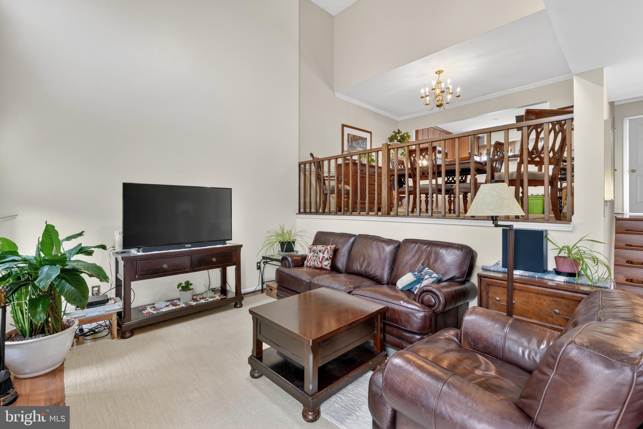 PINECREST - Residential
