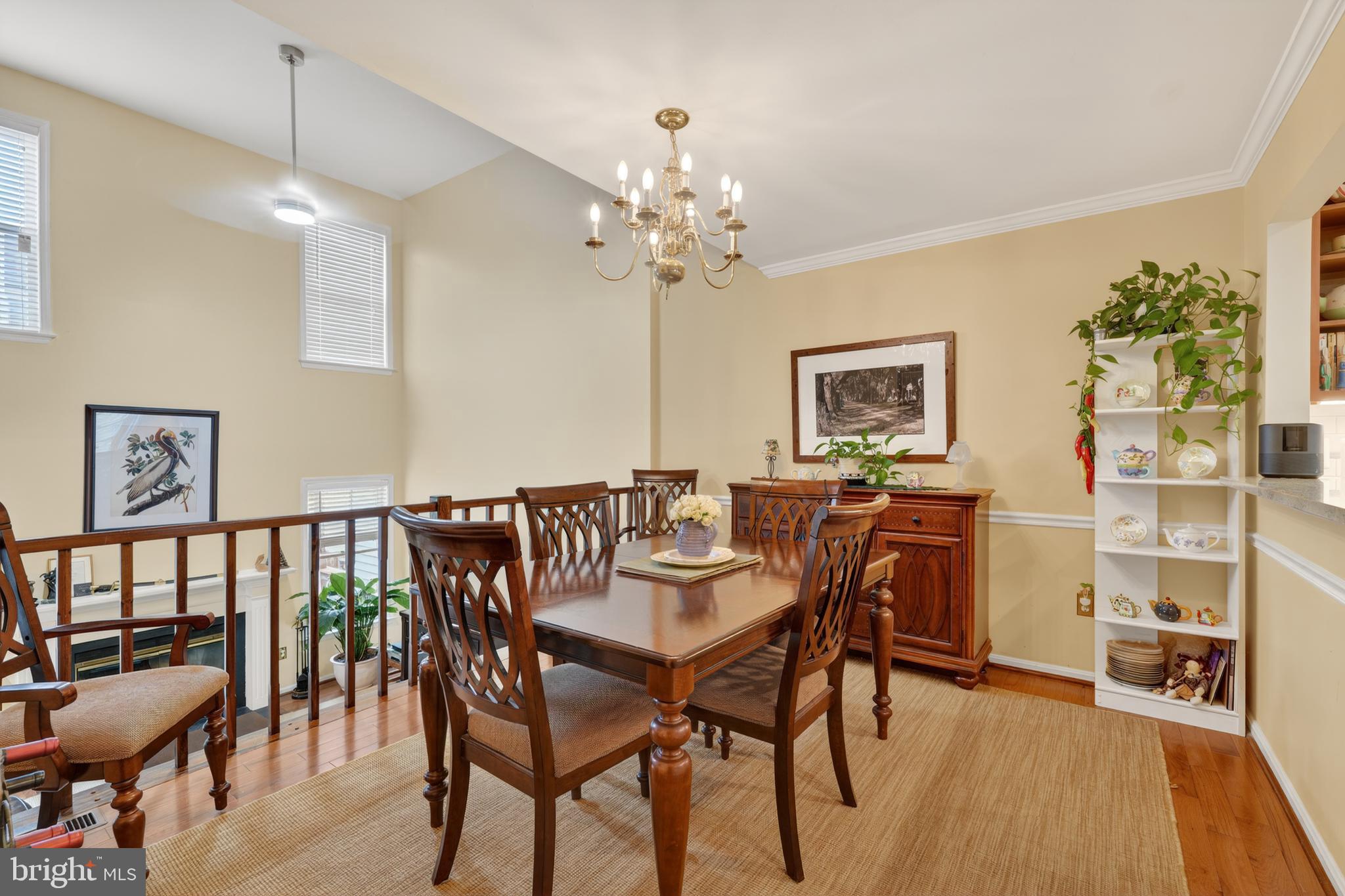 PINECREST - Residential
