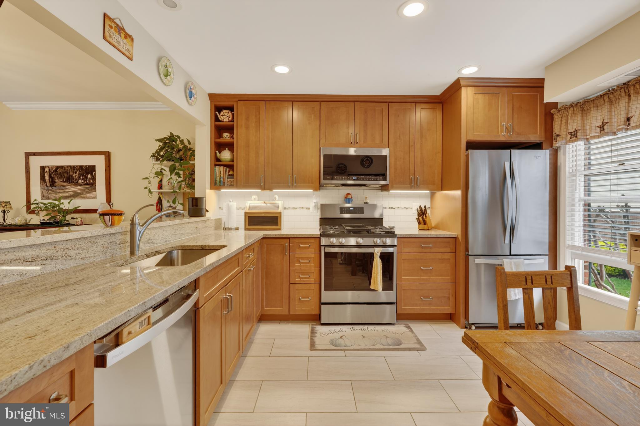PINECREST - Residential
