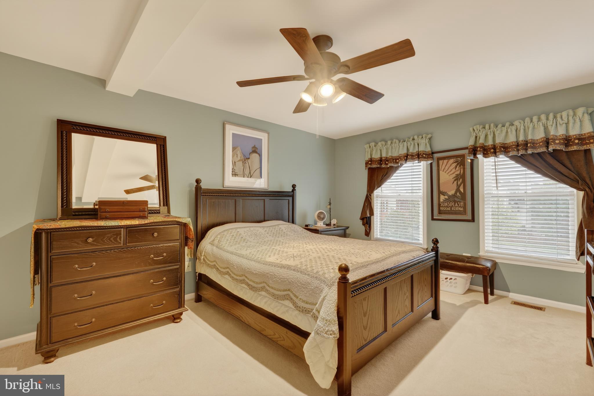 PINECREST - Residential