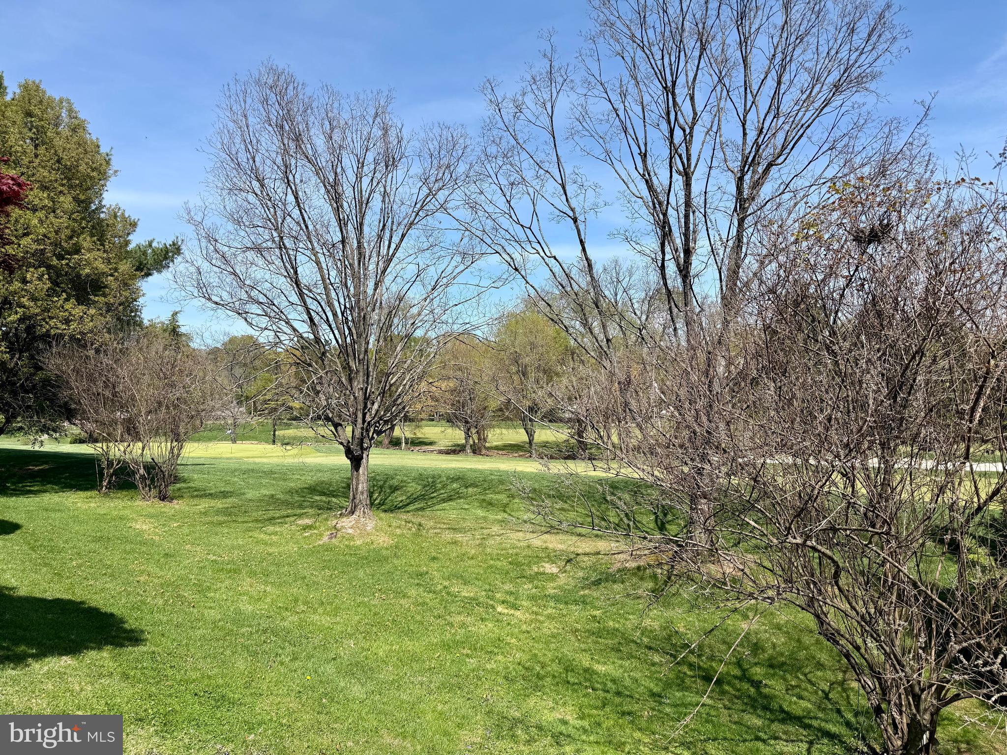 PINECREST - Residential