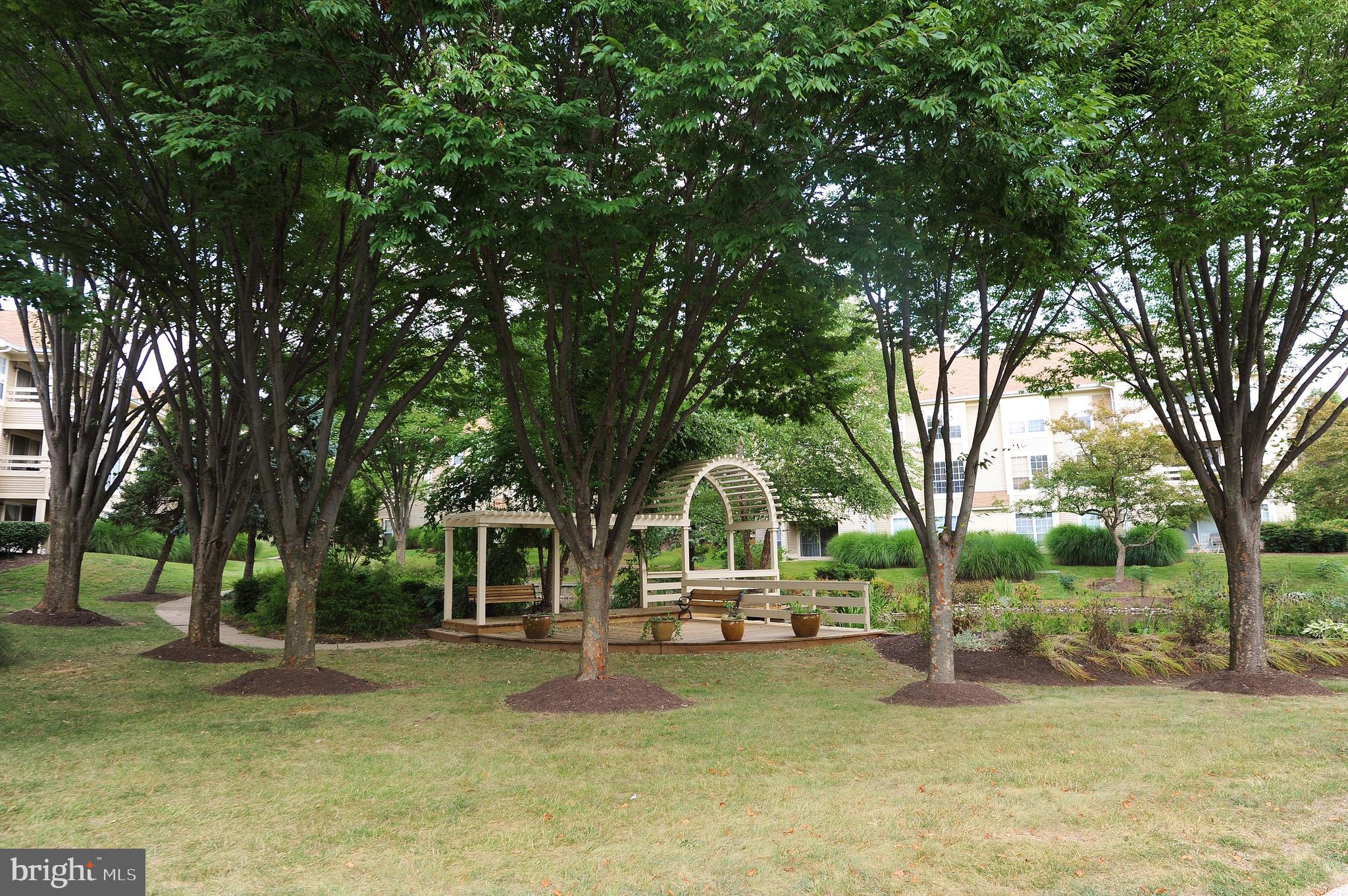 PINECREST - Residential