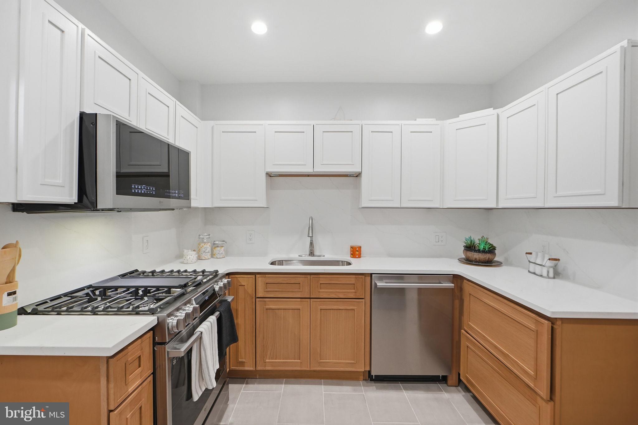 14TH STREET CORRIDOR - Residential