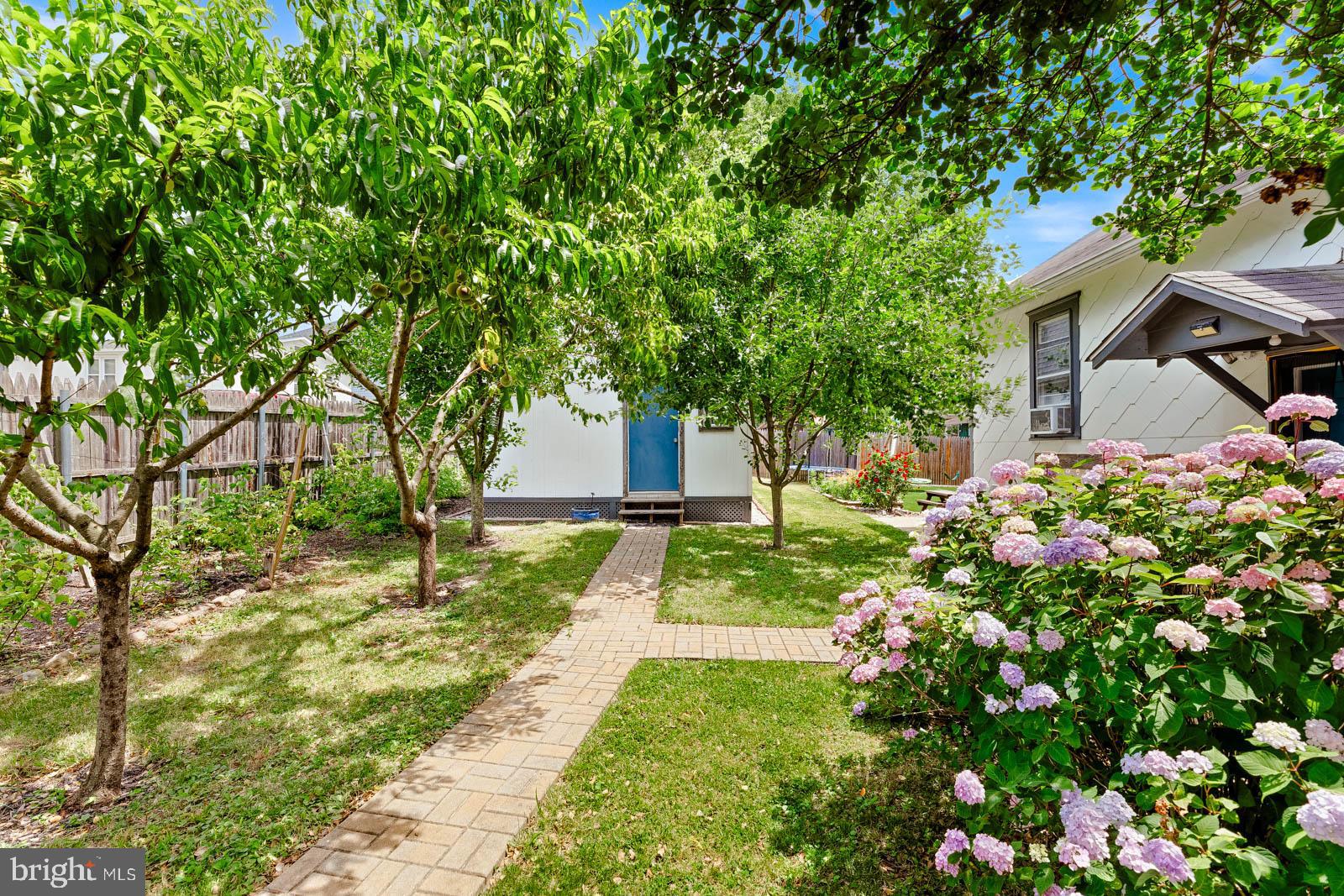 ANDALUSIA - Residential
