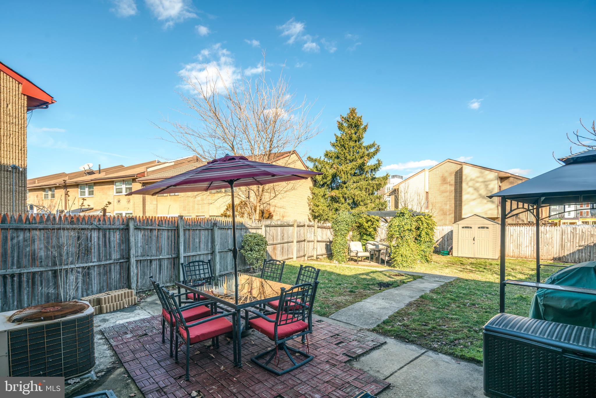 OLDE KENSINGTON - Residential