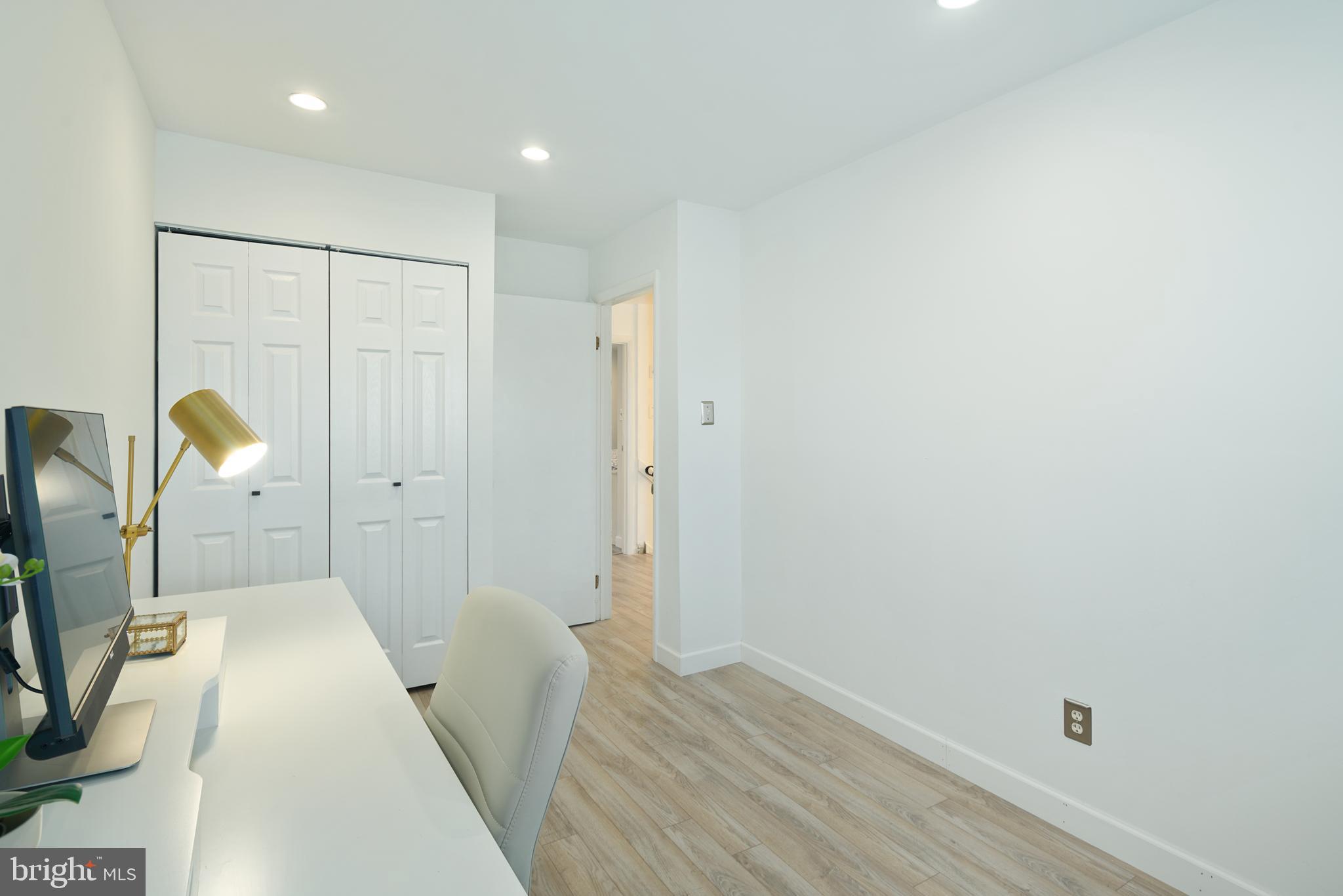 OLDE KENSINGTON - Residential