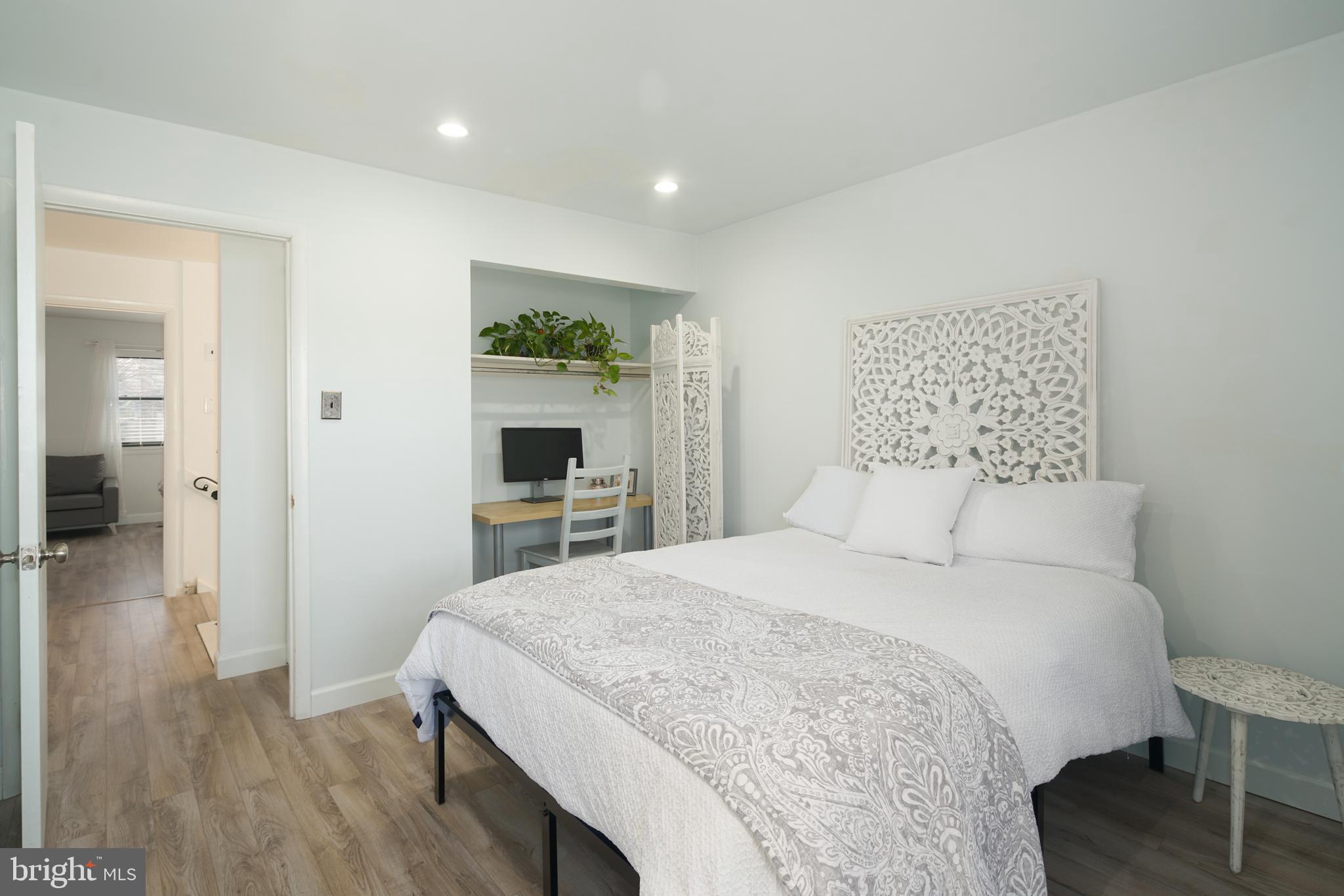 OLDE KENSINGTON - Residential