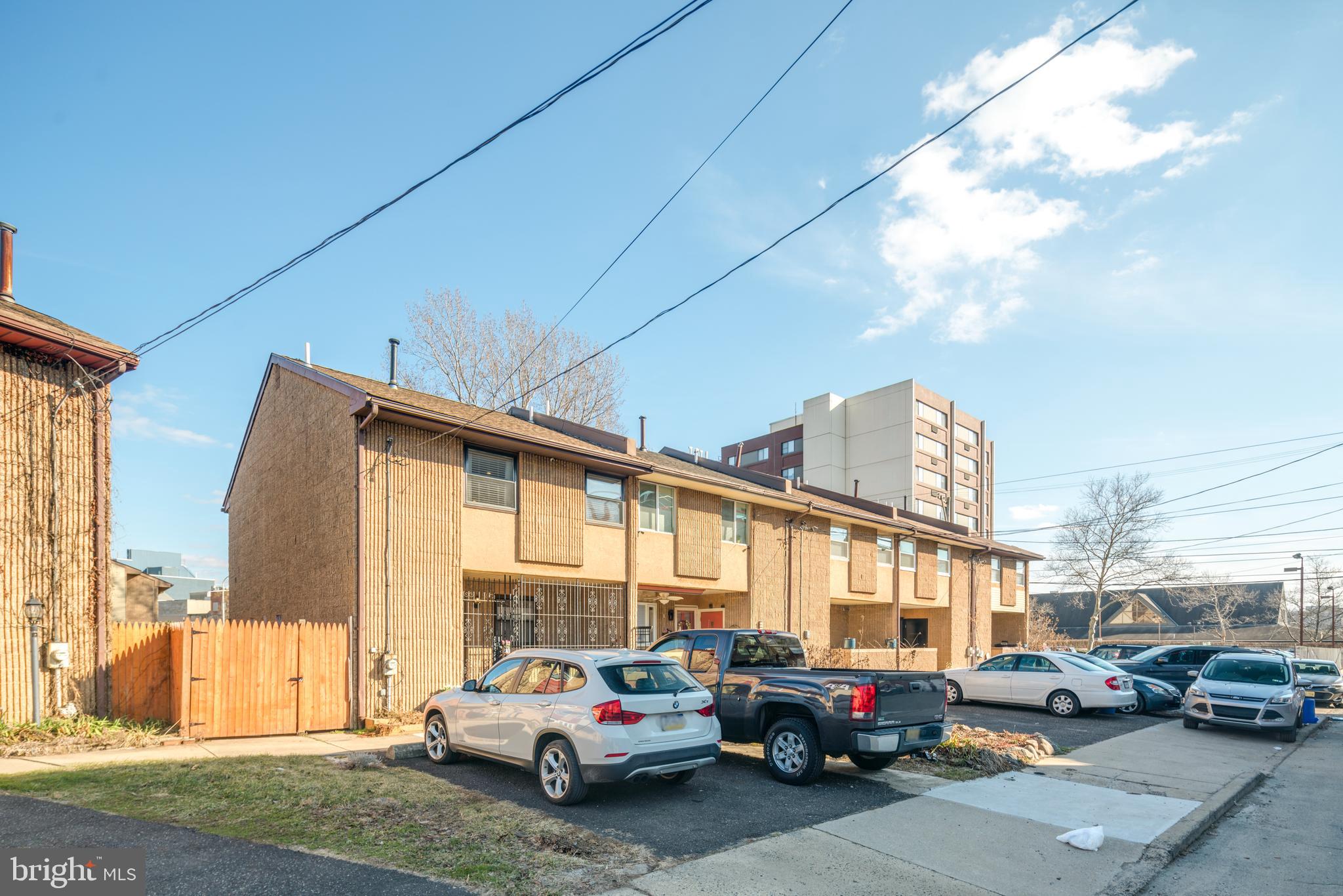 OLDE KENSINGTON - Residential