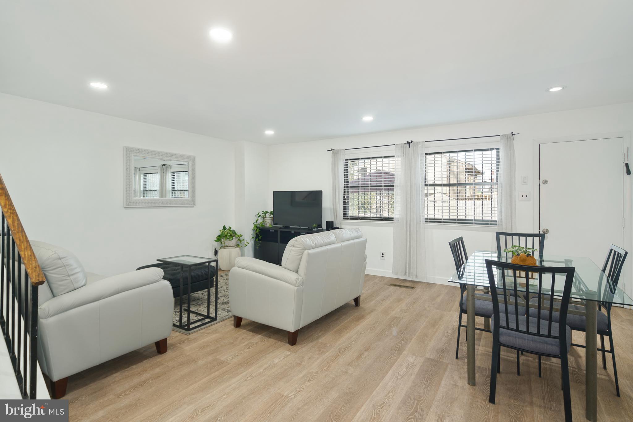 OLDE KENSINGTON - Residential
