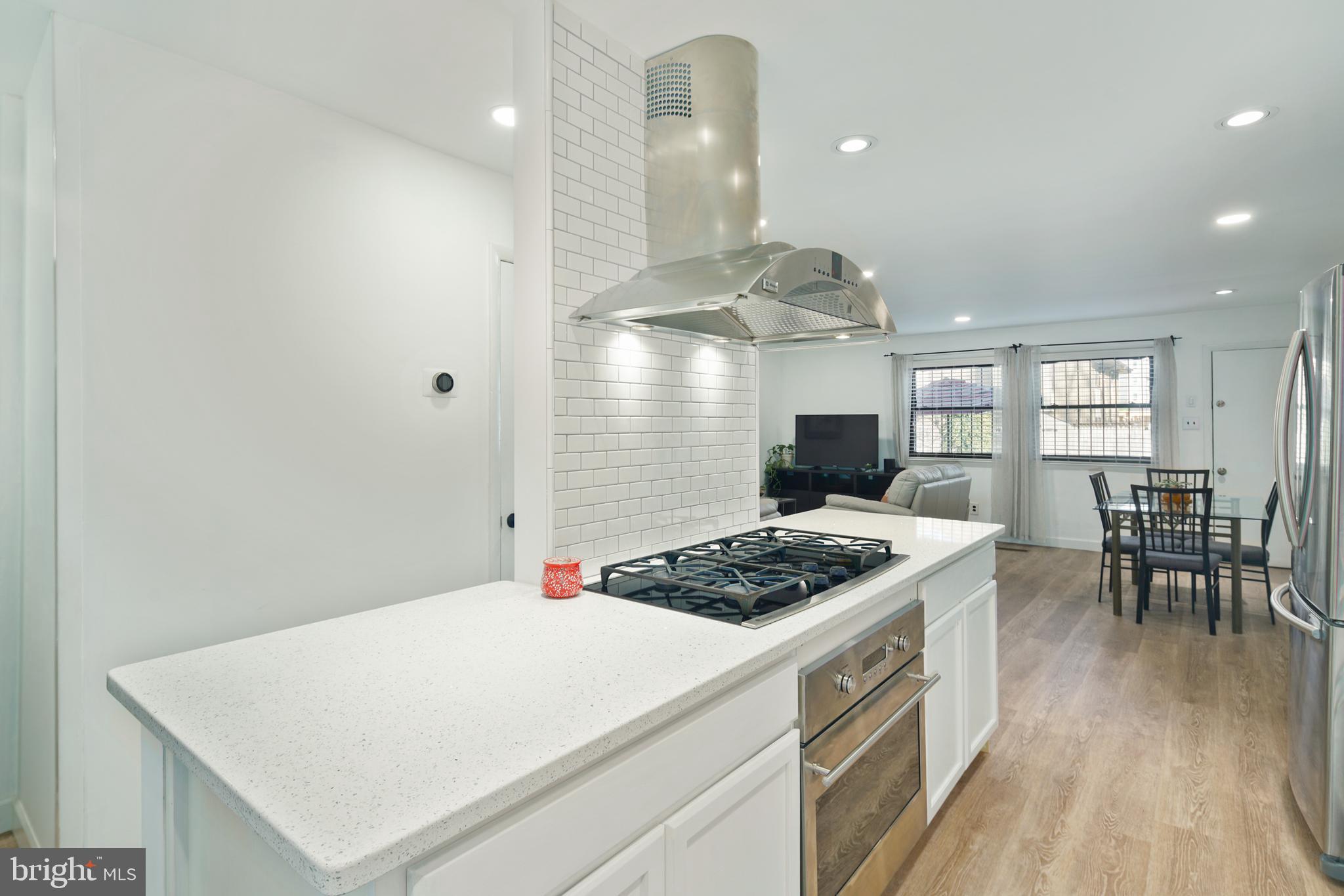 OLDE KENSINGTON - Residential
