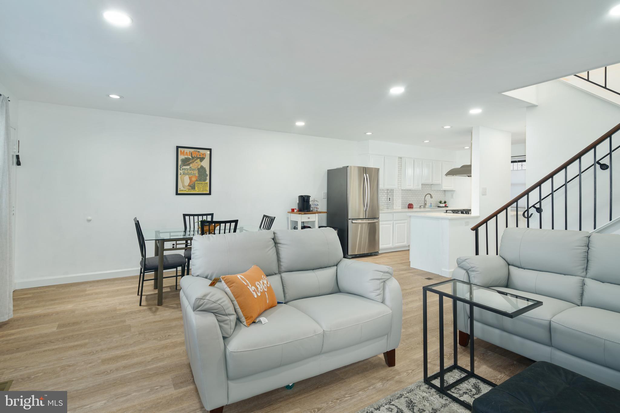 OLDE KENSINGTON - Residential