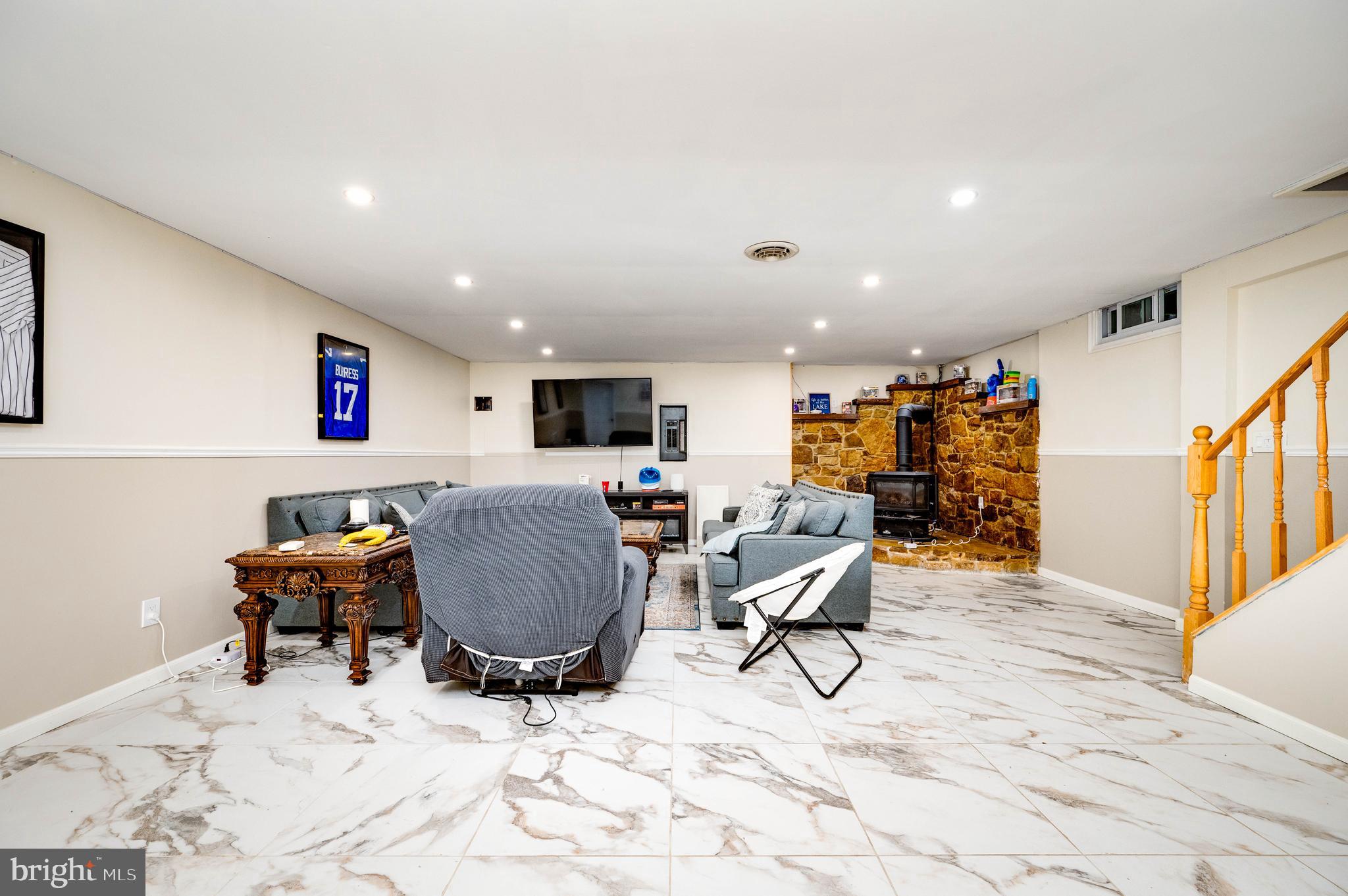 LAKE WYNONAH - Residential