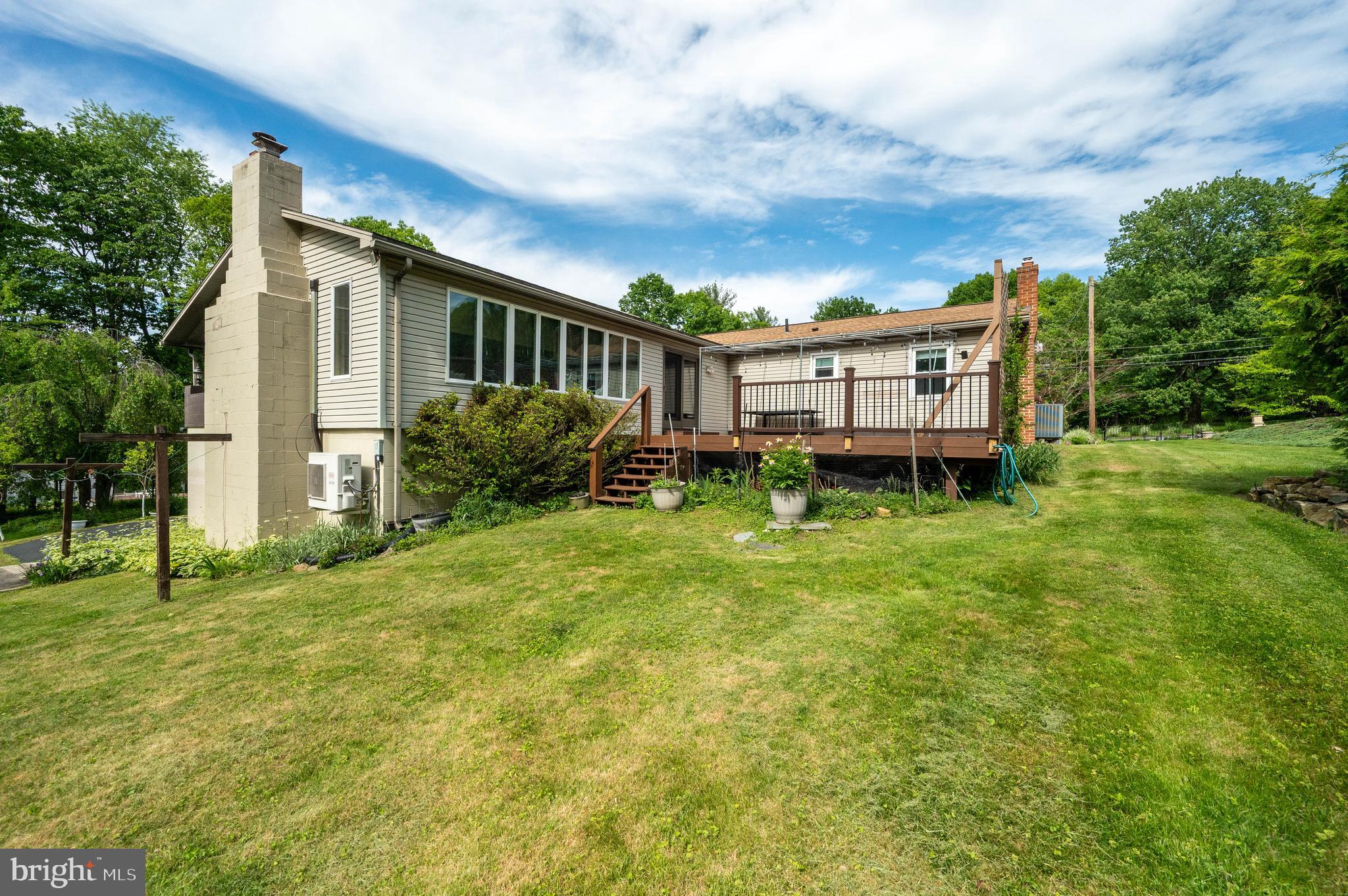 LAKE WYNONAH - Residential