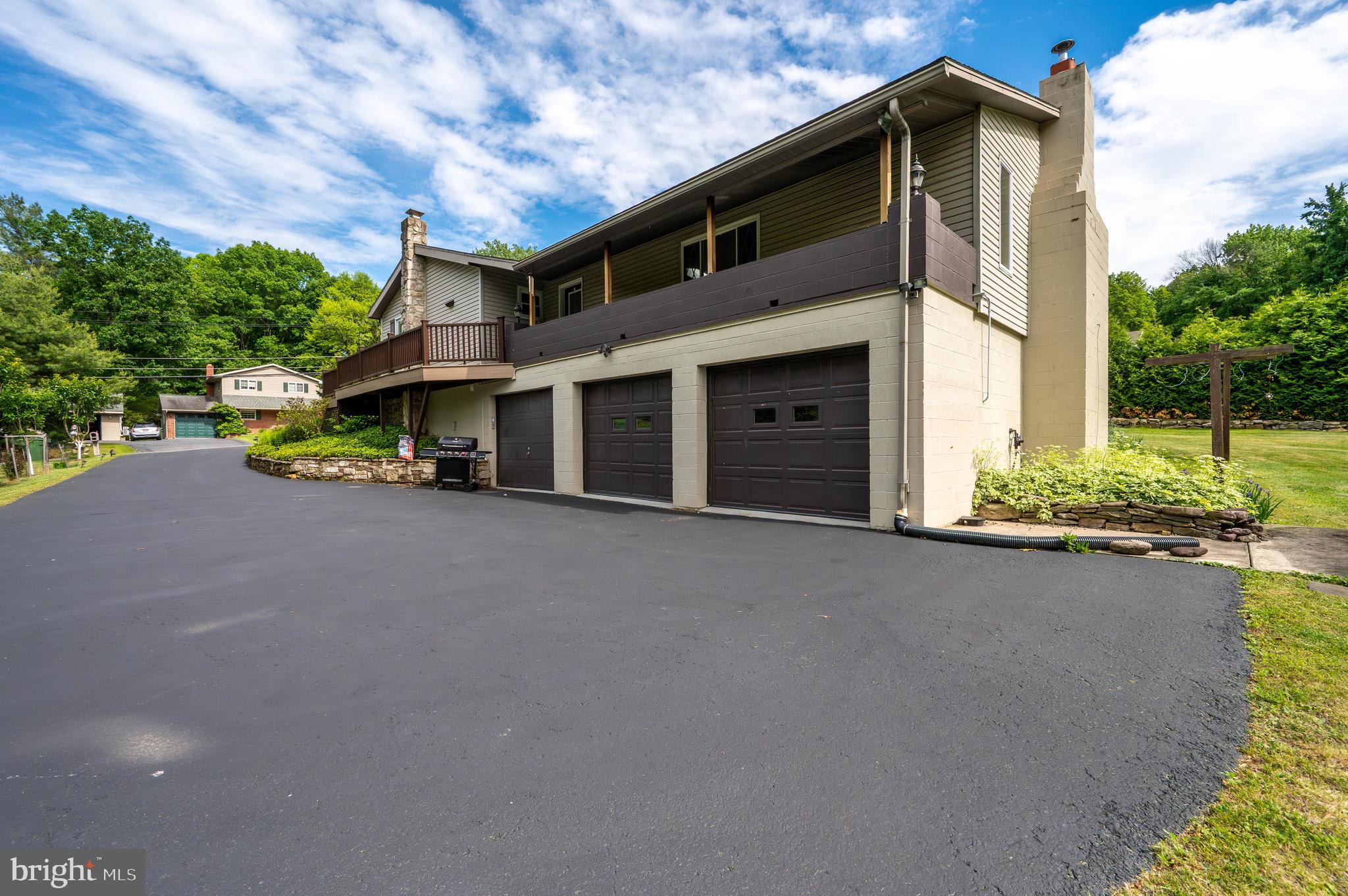 LAKE WYNONAH - Residential