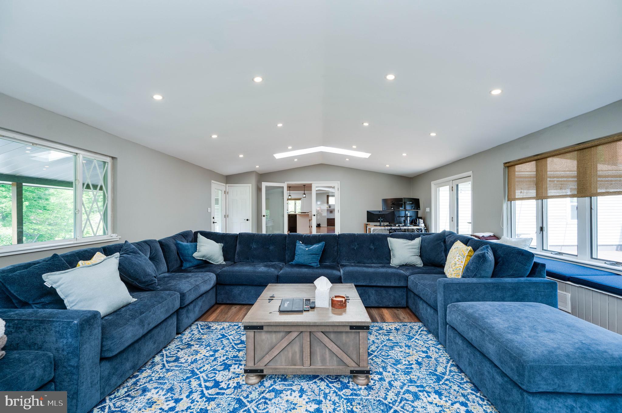 LAKE WYNONAH - Residential