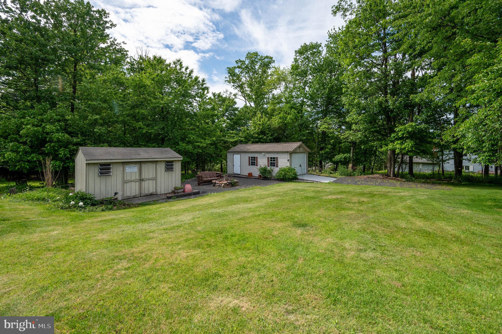 LAKE WYNONAH - Residential