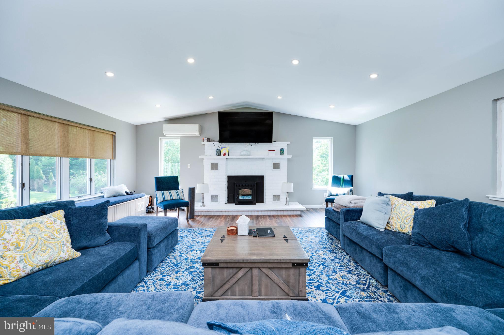 LAKE WYNONAH - Residential