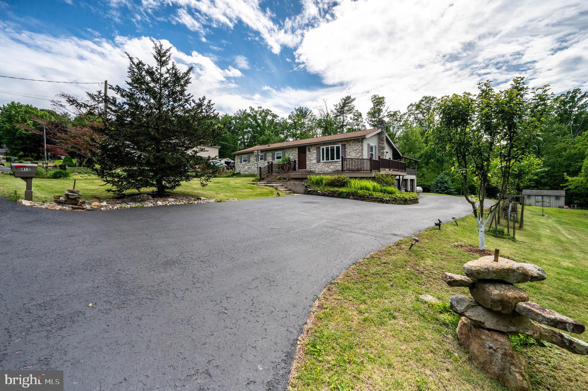 LAKE WYNONAH - Residential