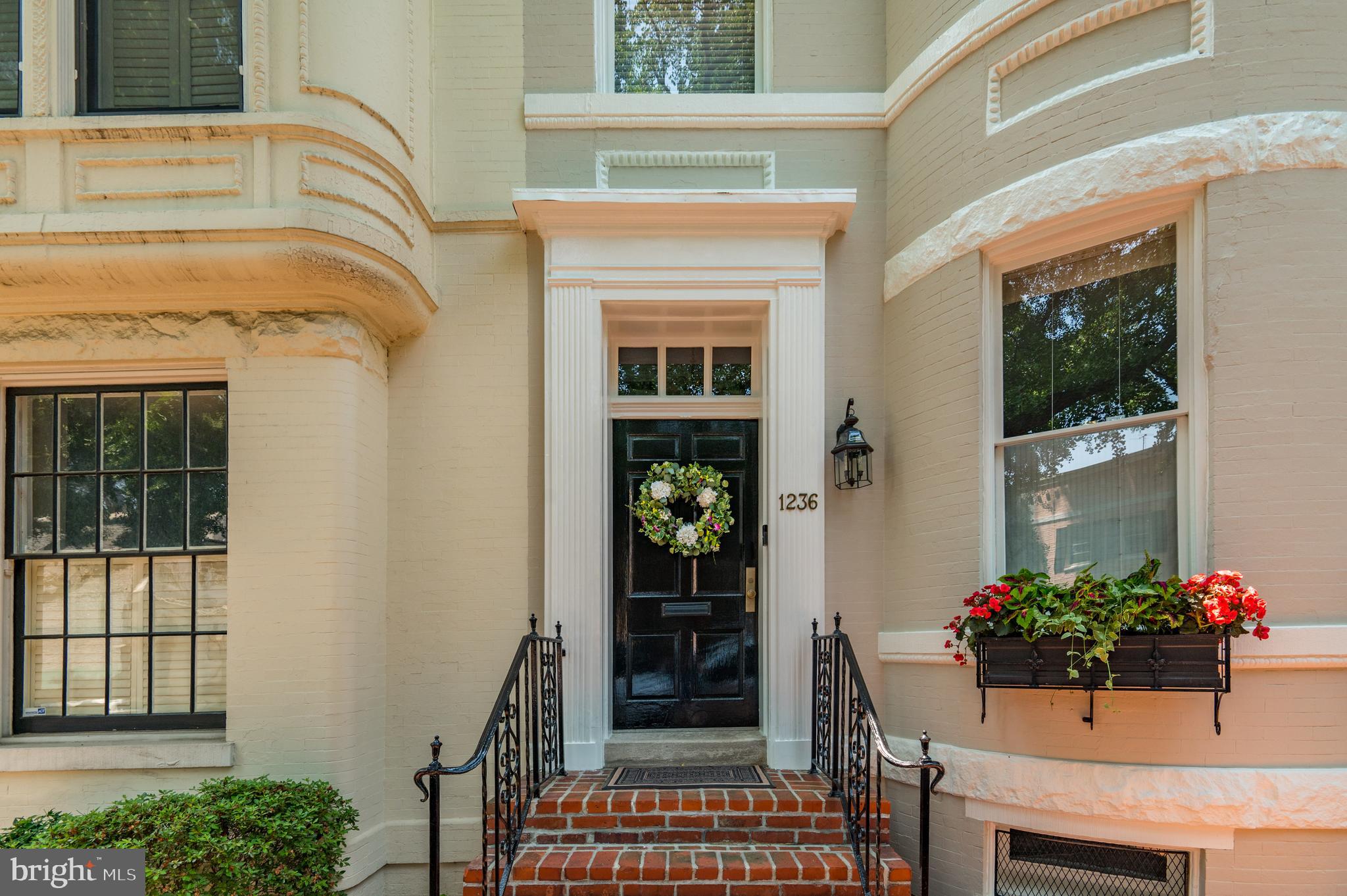 GEORGETOWN - Residential
