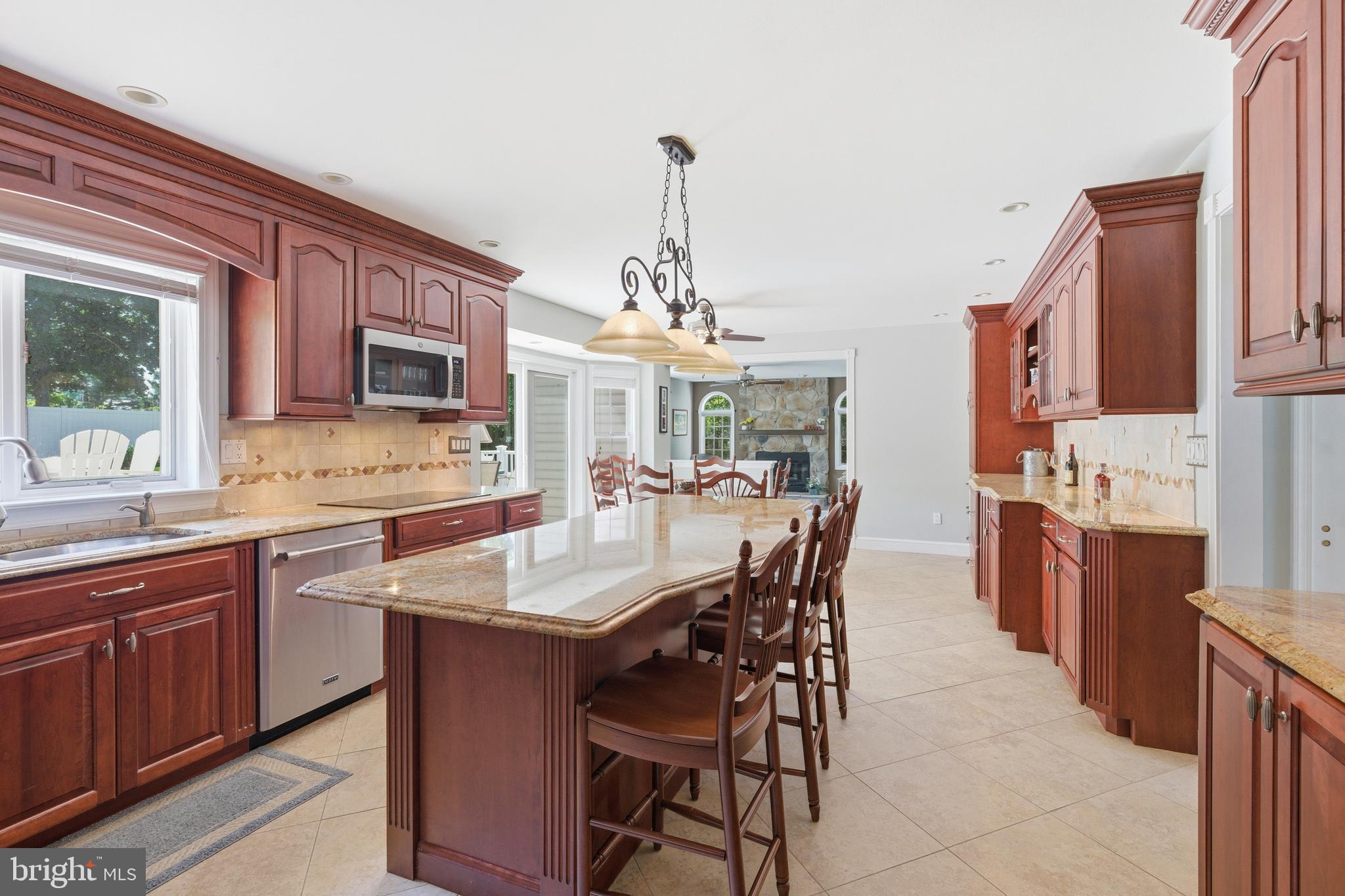 HERITAGE WOODS - Residential