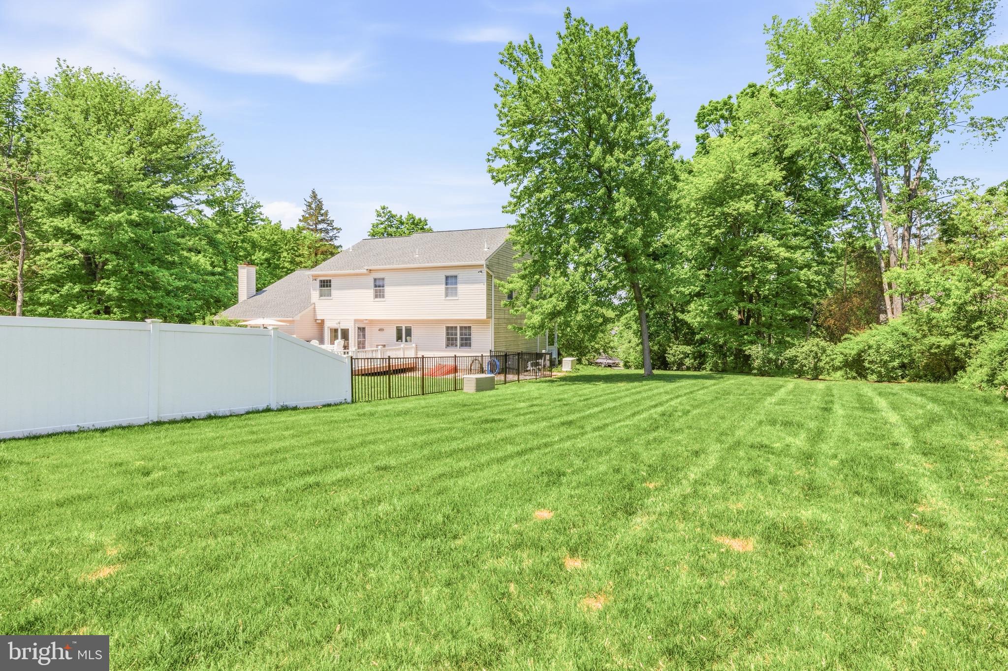 HERITAGE WOODS - Residential