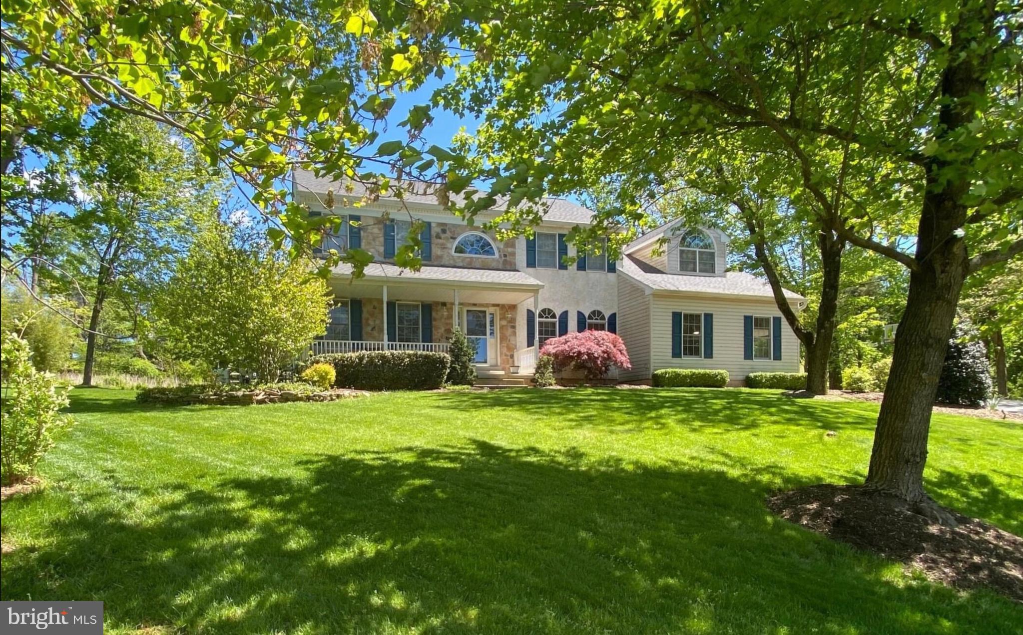 HERITAGE WOODS - Residential