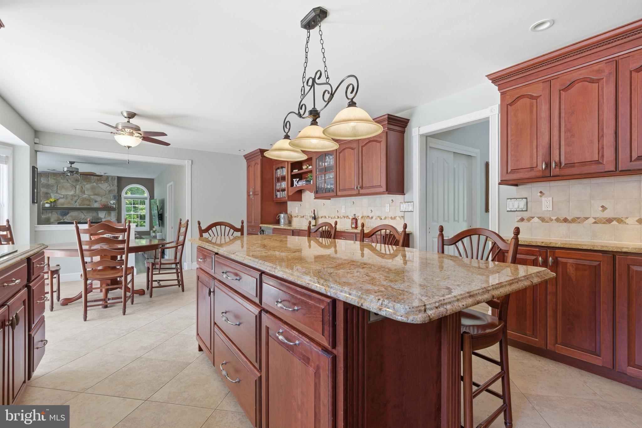 HERITAGE WOODS - Residential