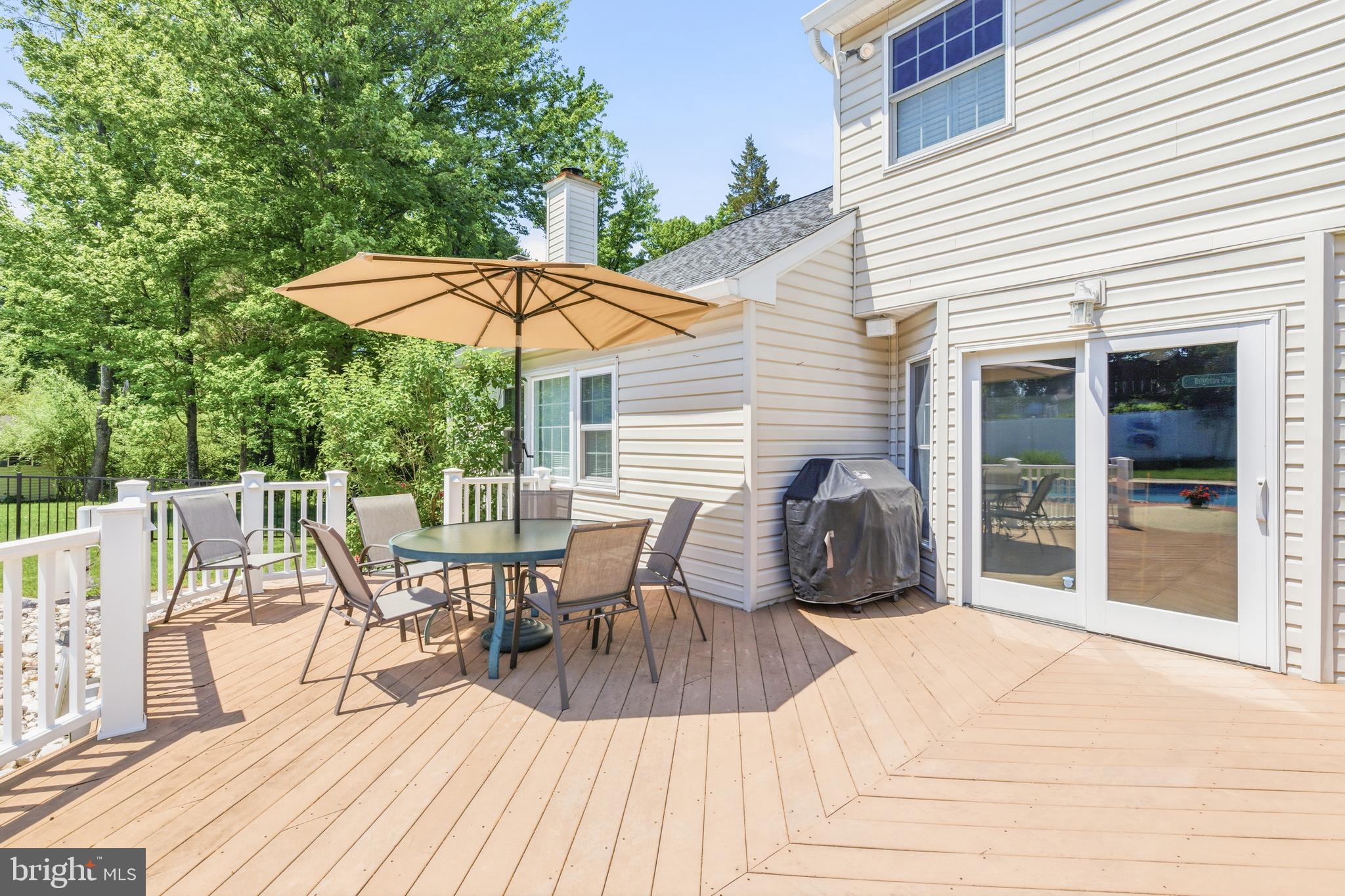 HERITAGE WOODS - Residential