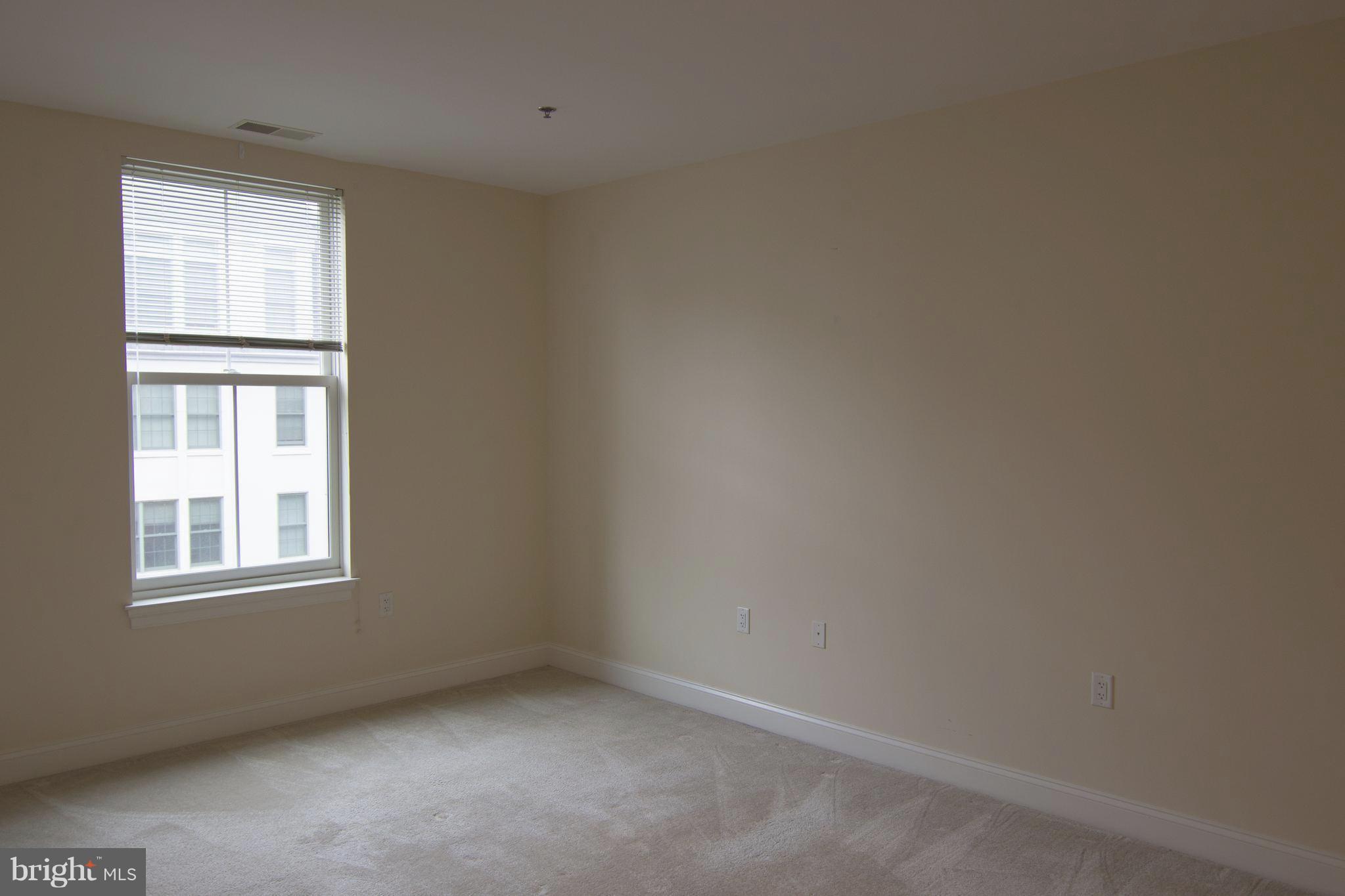PALLADIAN - Residential Lease