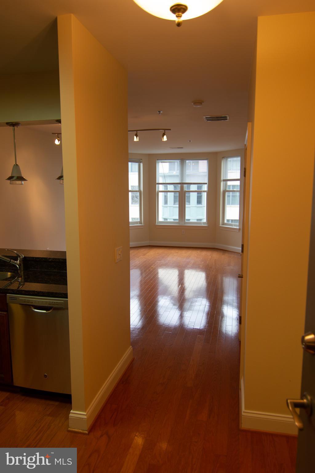 PALLADIAN - Residential Lease