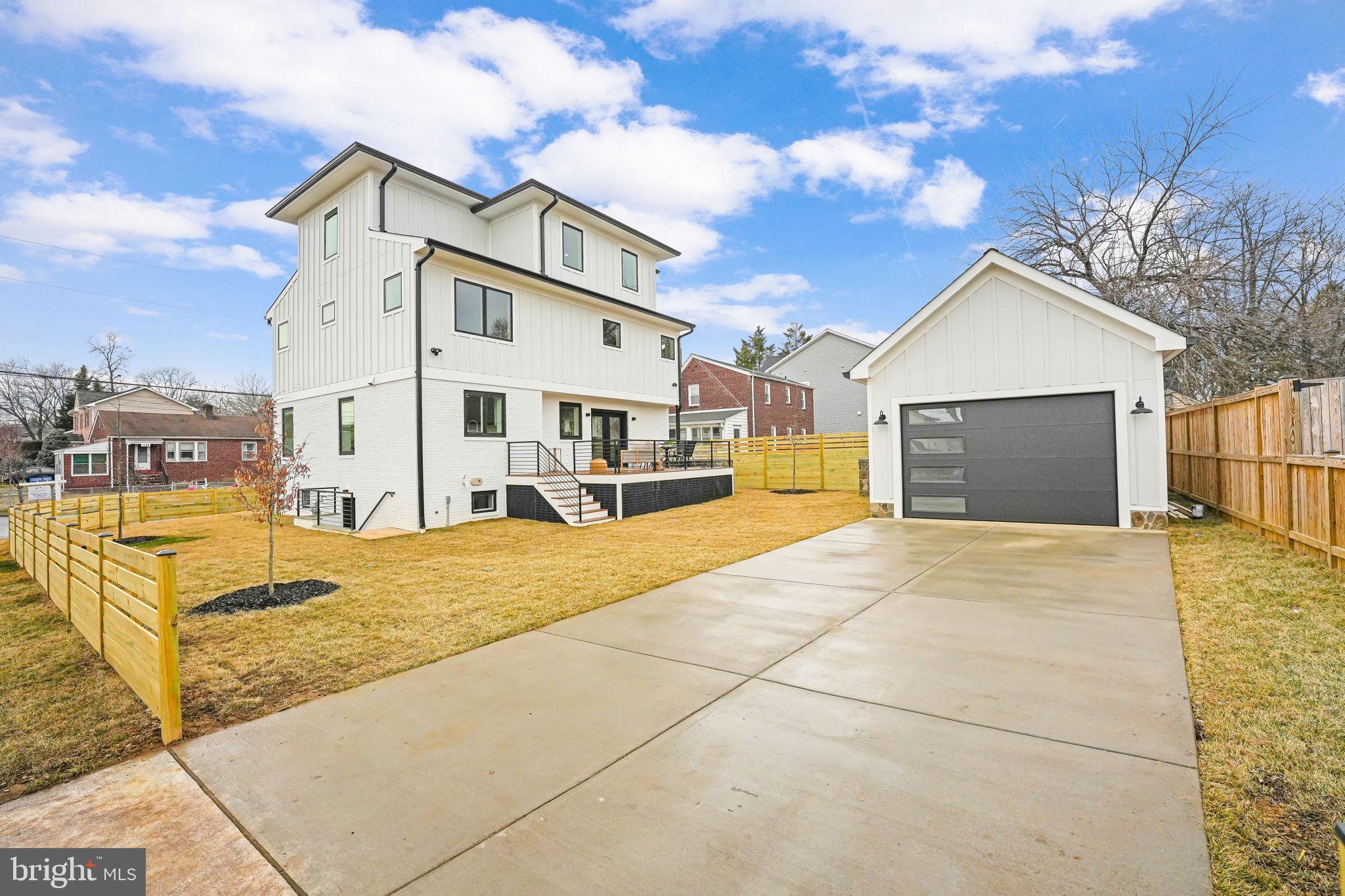 DOUGLAS PARK - Residential