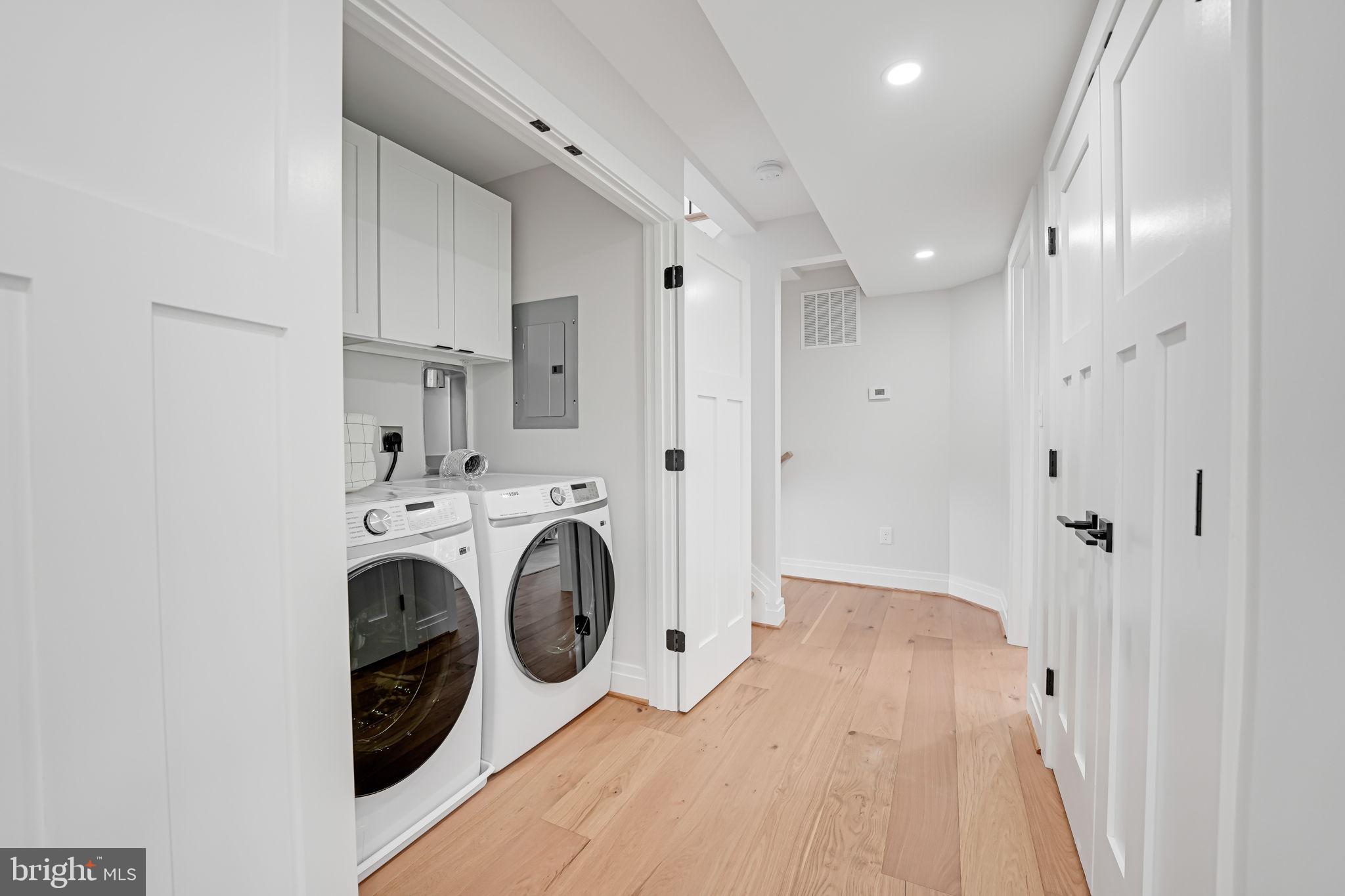 DOUGLAS PARK - Residential