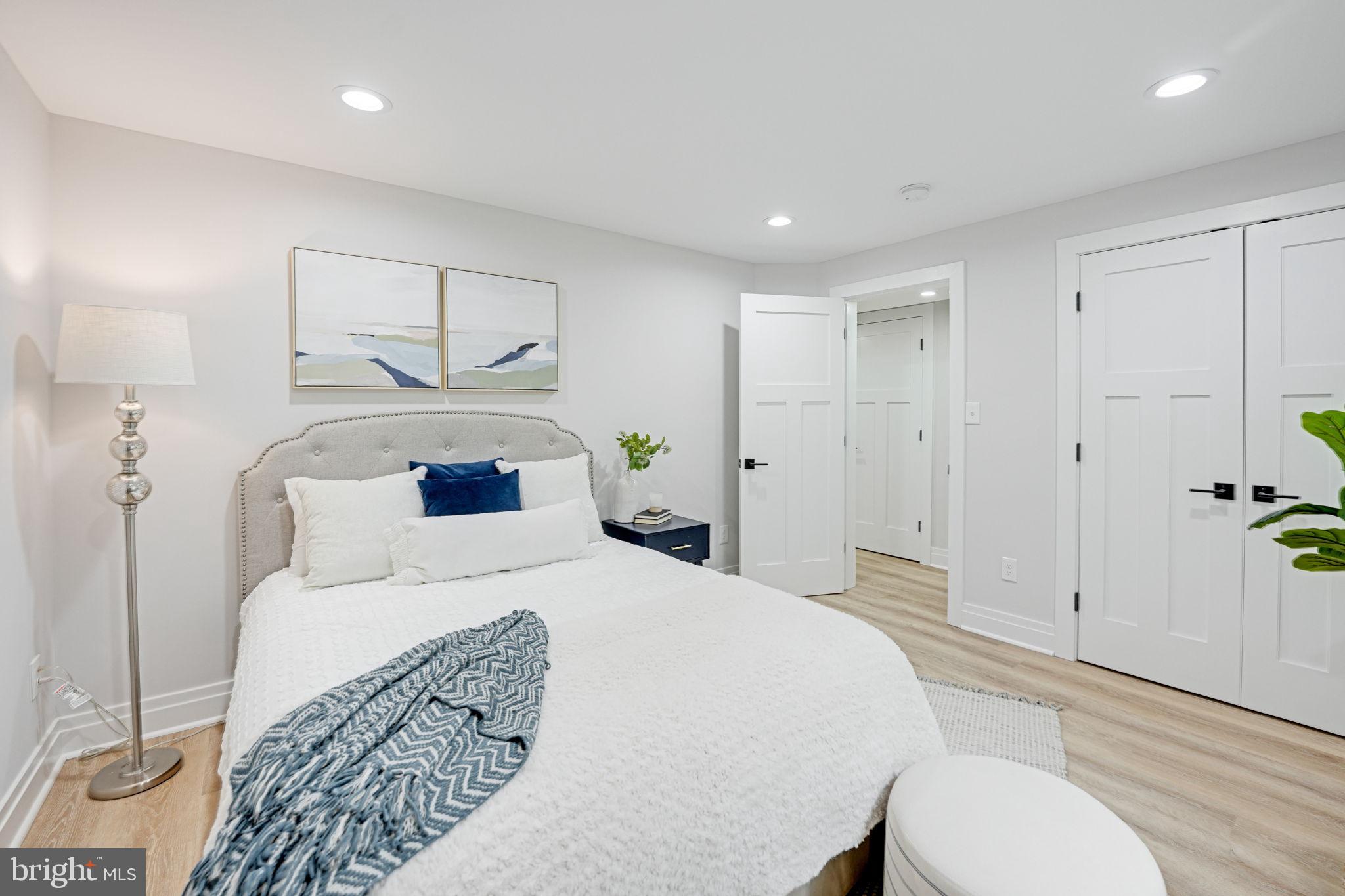 DOUGLAS PARK - Residential