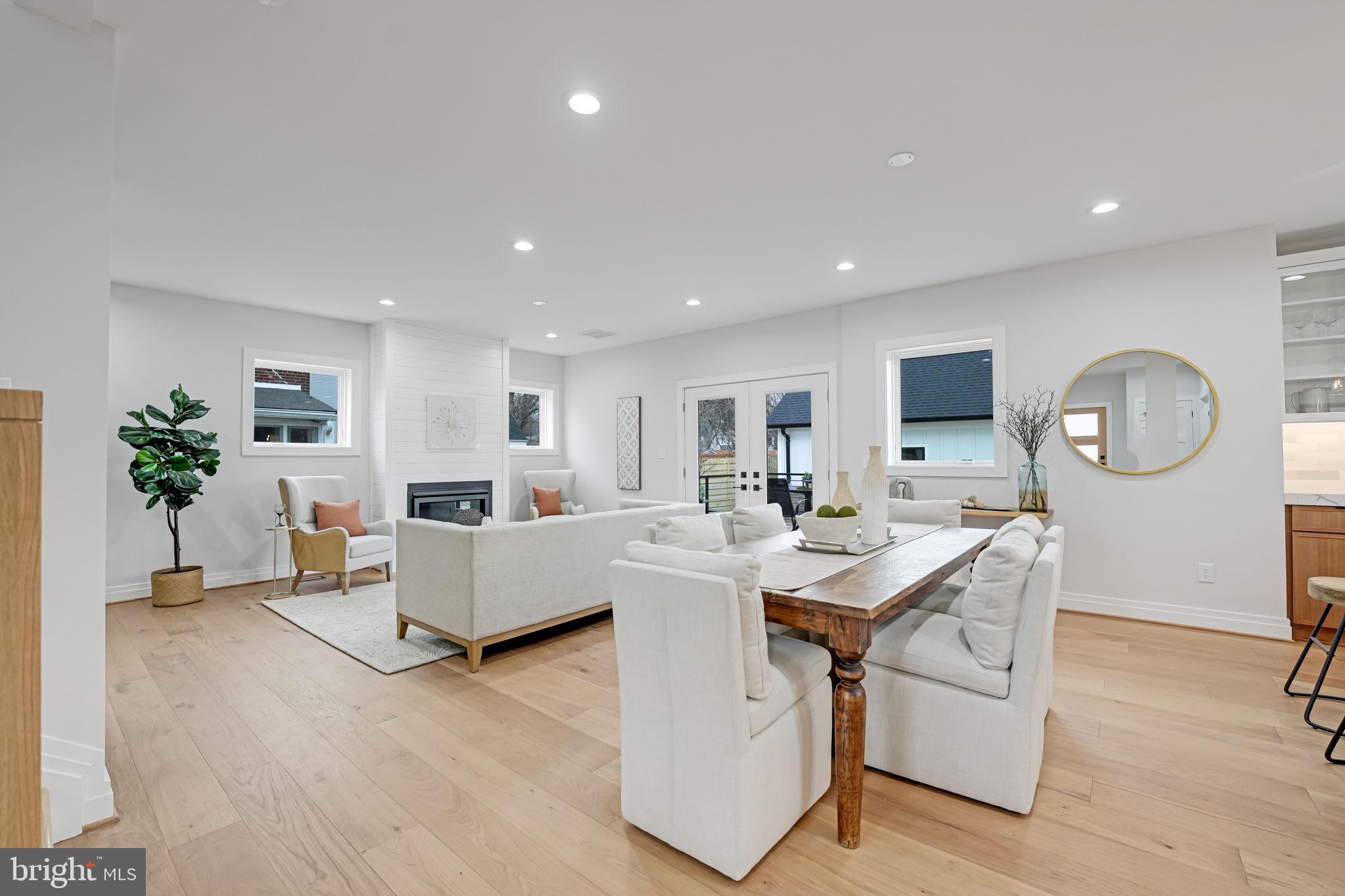 DOUGLAS PARK - Residential
