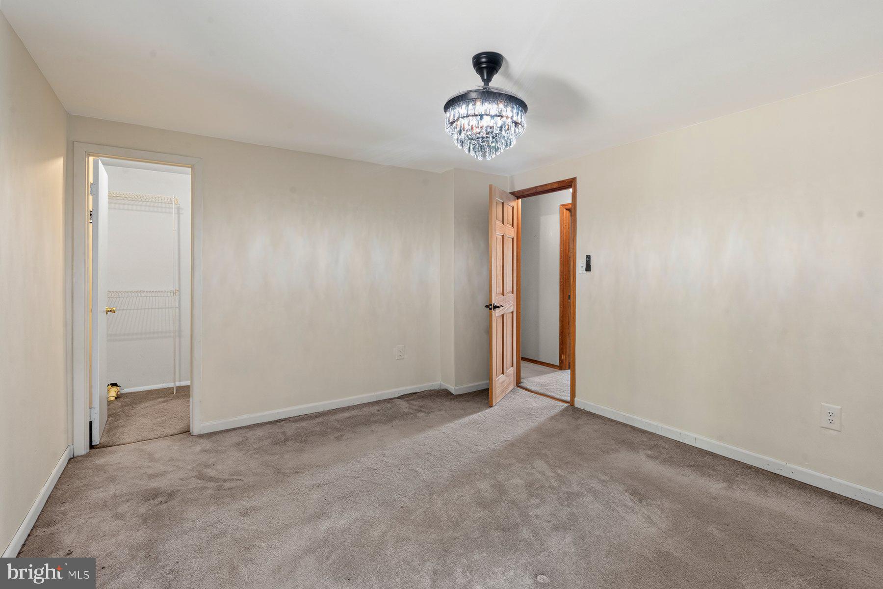HILLSDALE - Residential
