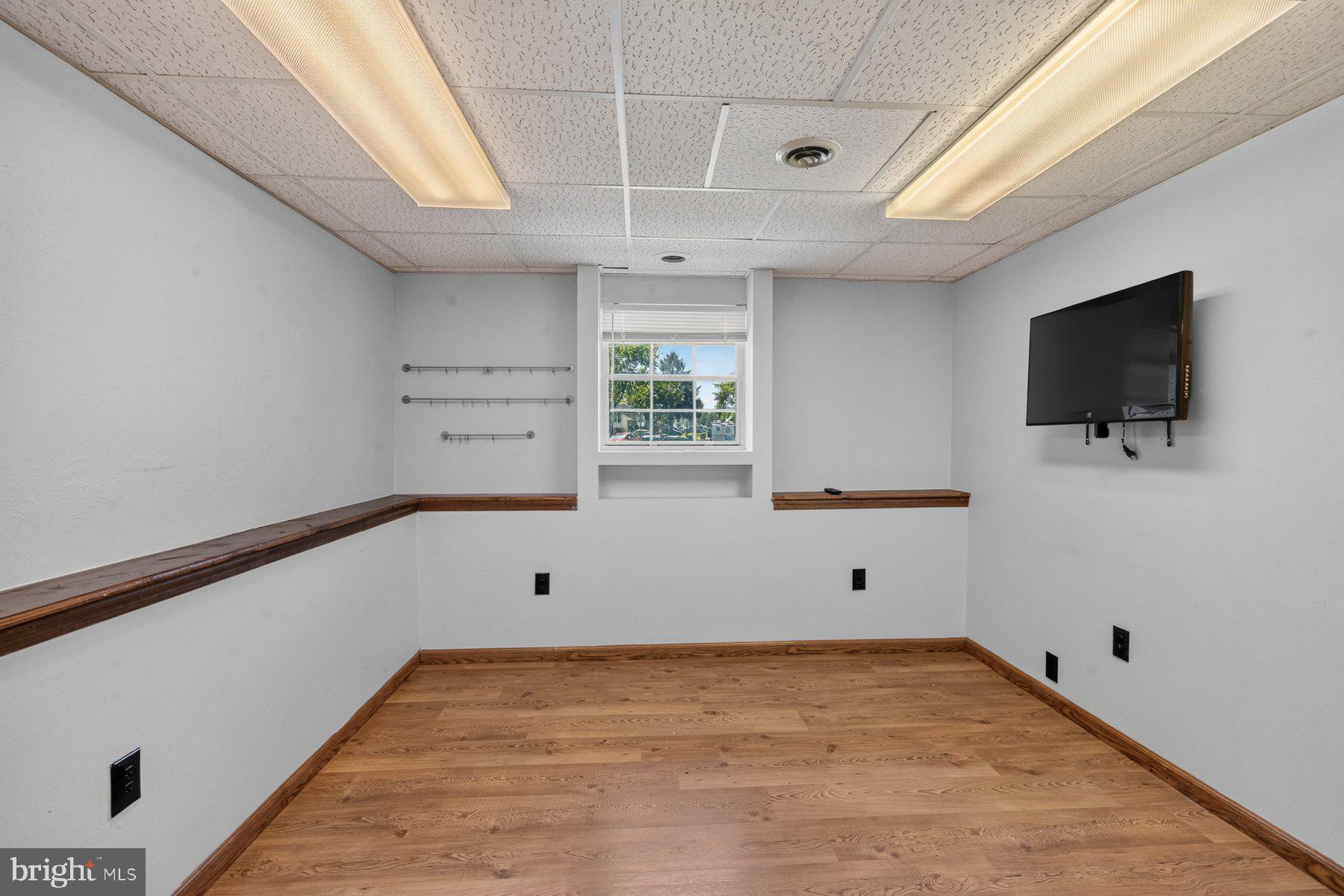HILLSDALE - Residential