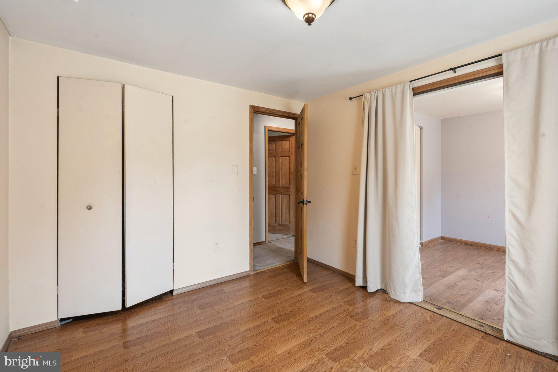 HILLSDALE - Residential