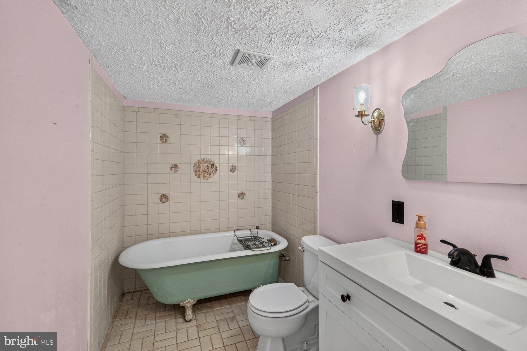 HILLSDALE - Residential