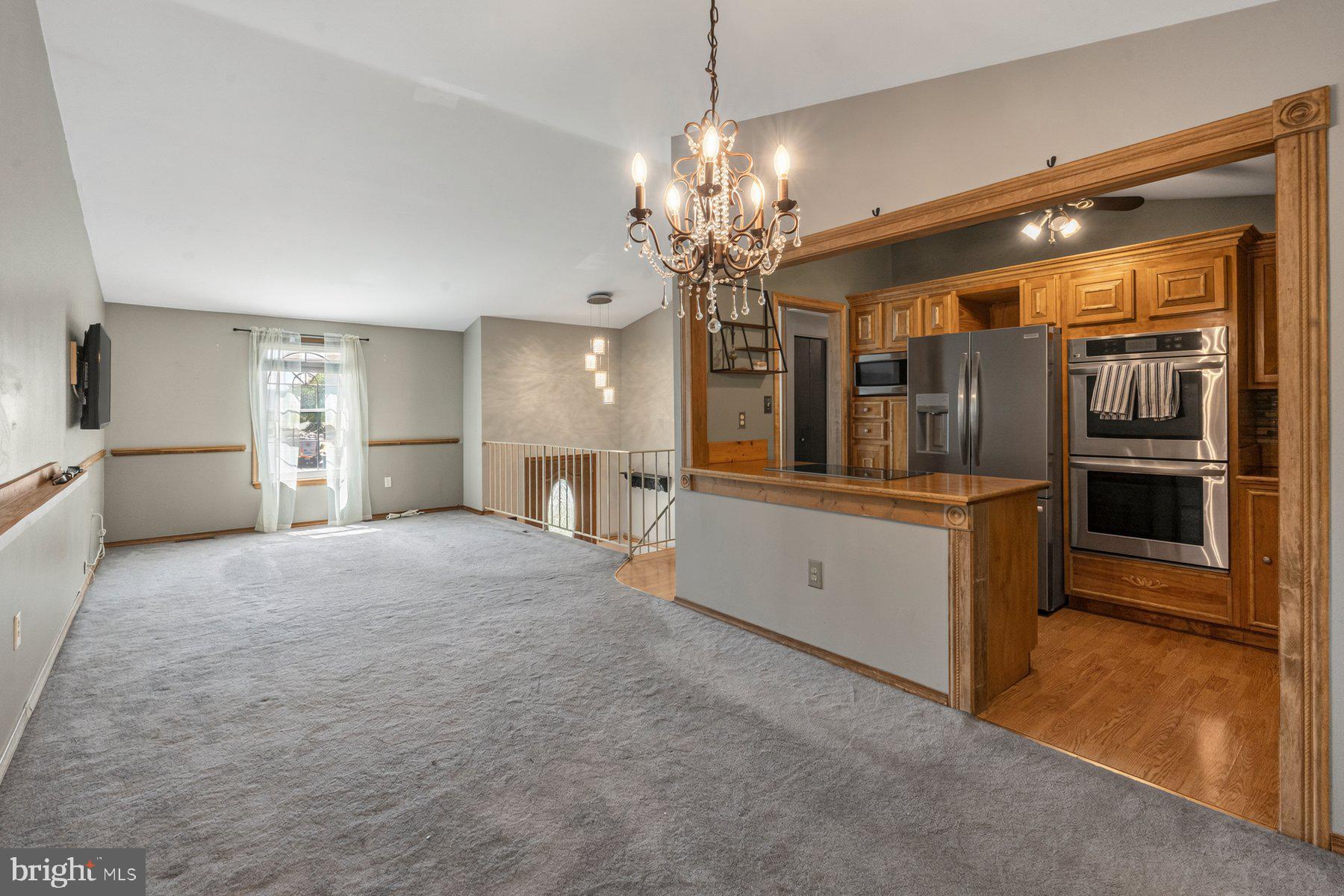 HILLSDALE - Residential
