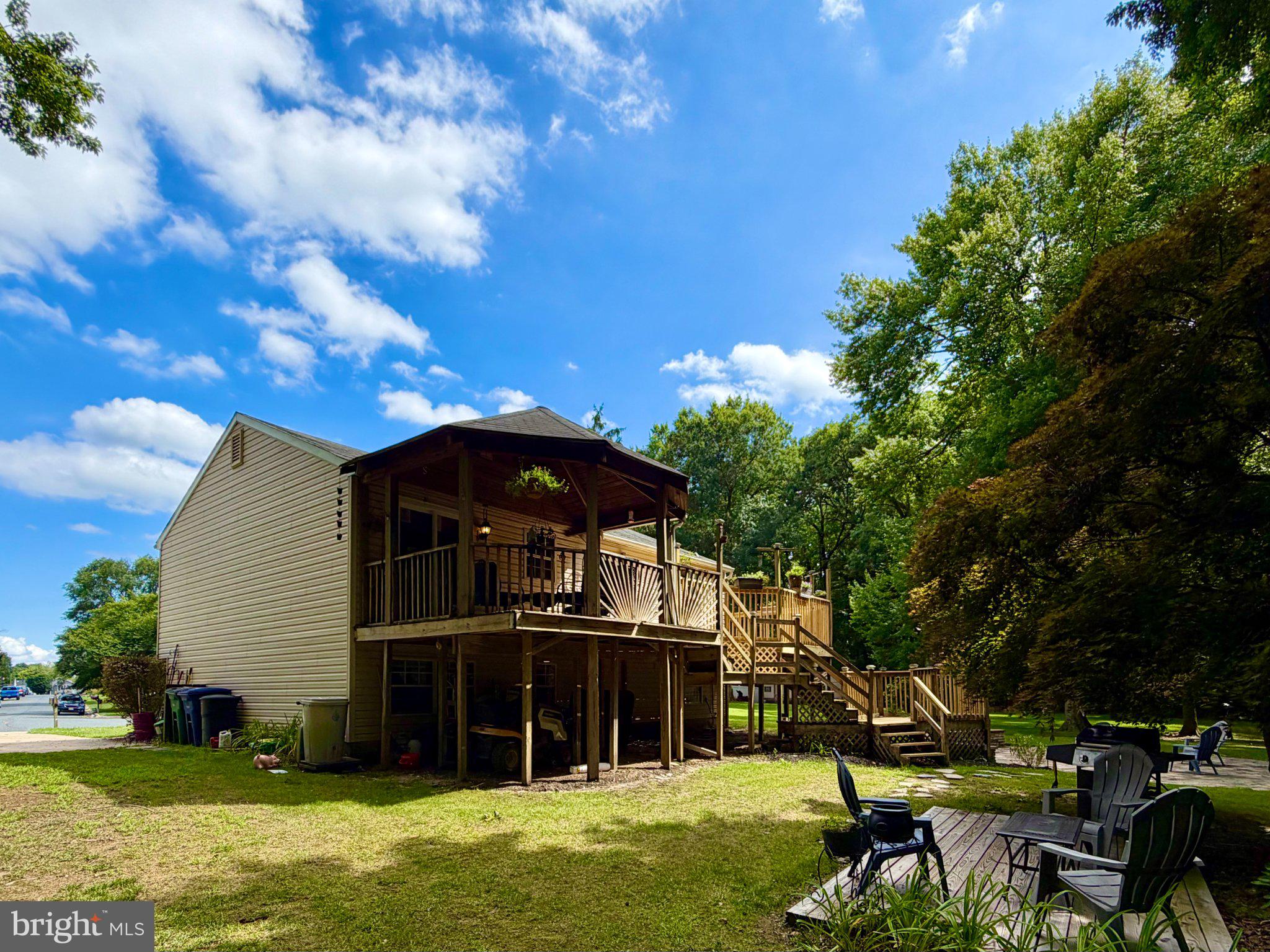 HILLSDALE - Residential