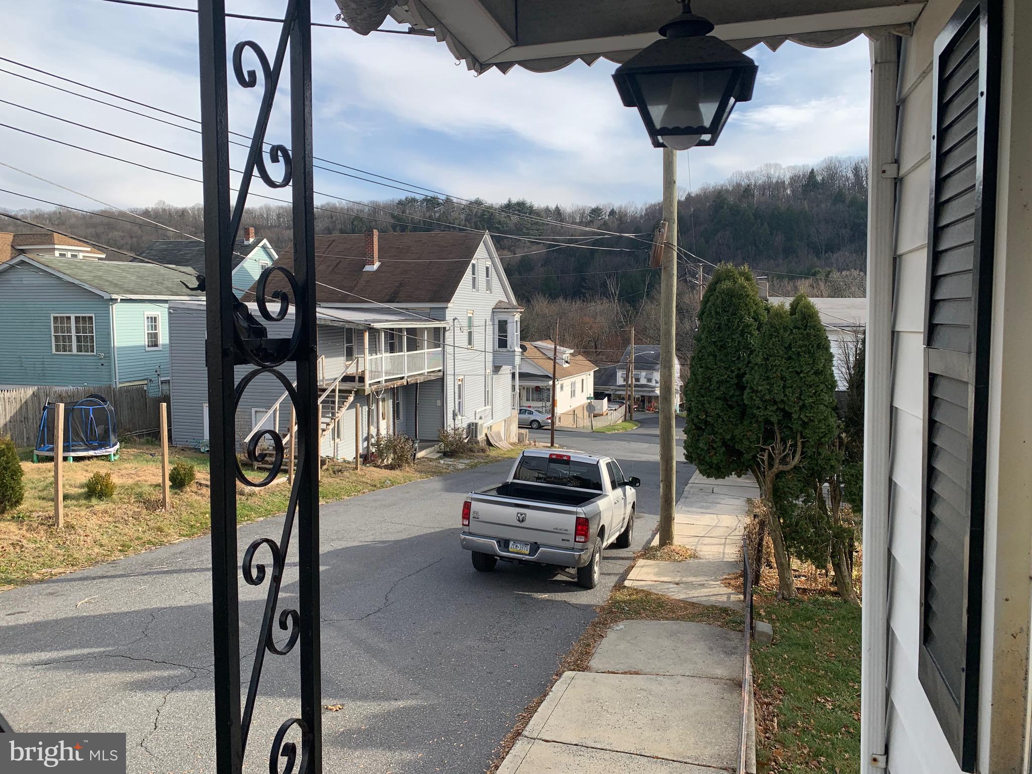 CUMBOLA - Residential