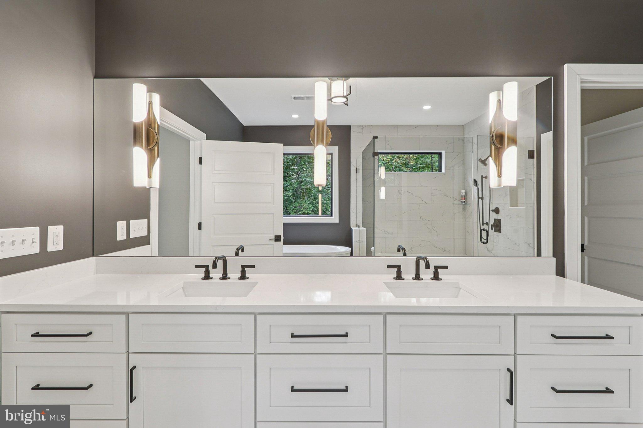 CANNON BLUFF ESTATES - Residential